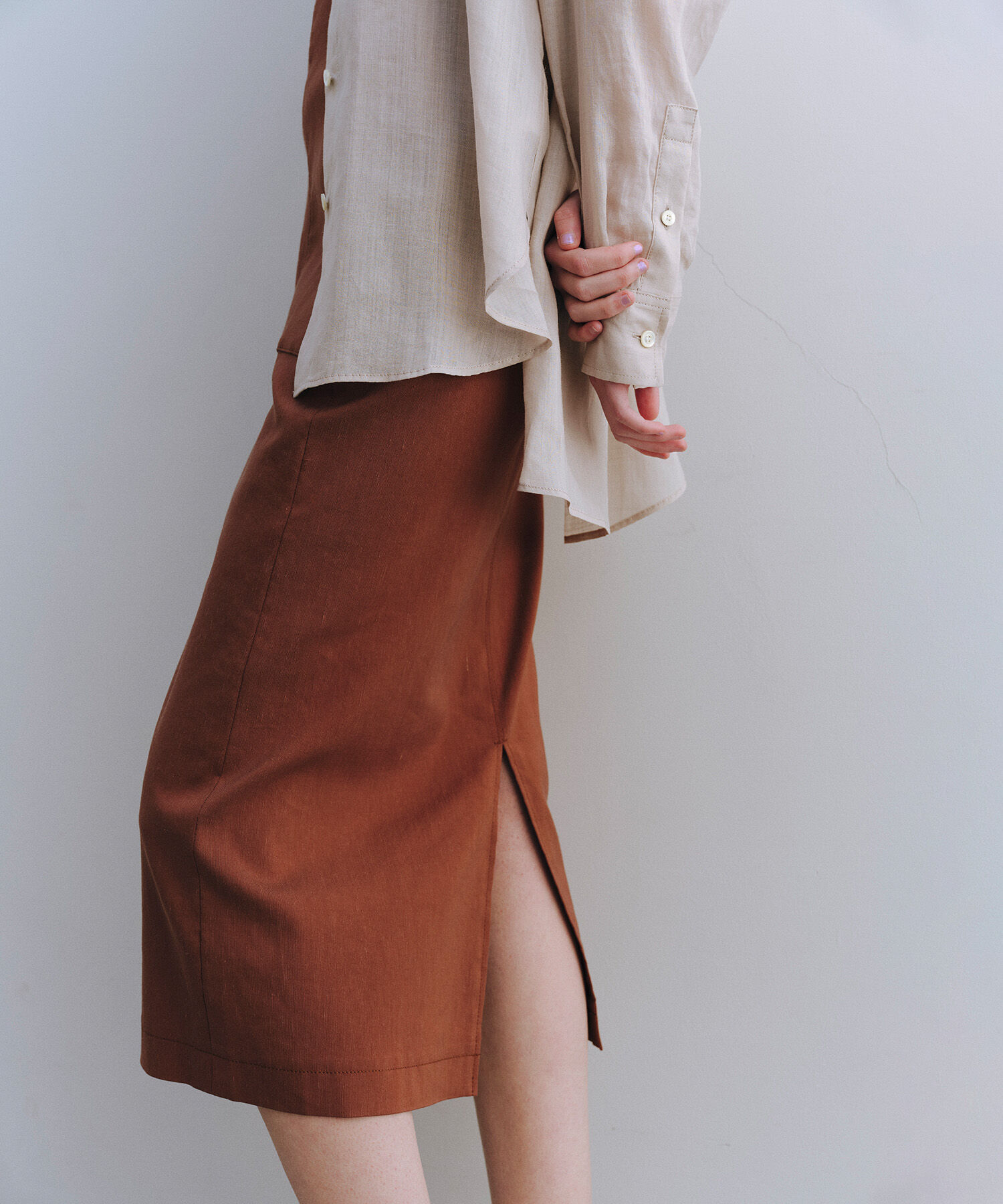 ROPE「リネンストレッチポケット付きタイトスカート/24SS【一部WEB限定】【雑誌掲載】【メディア掲載】」|スカート|ダークブラウン(20)