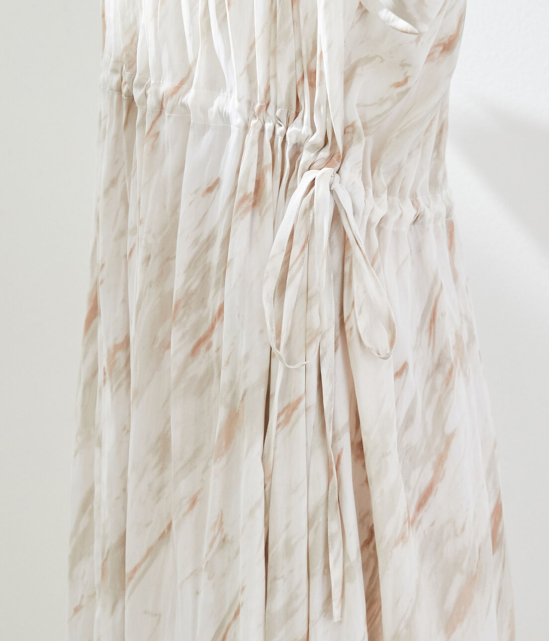 Rope&rsquo;Picnic「【一部店舗限定】【Mon E&rsquo;toile/モンエトワール】ストーンプリントギャザーDRESS」|ドレス|