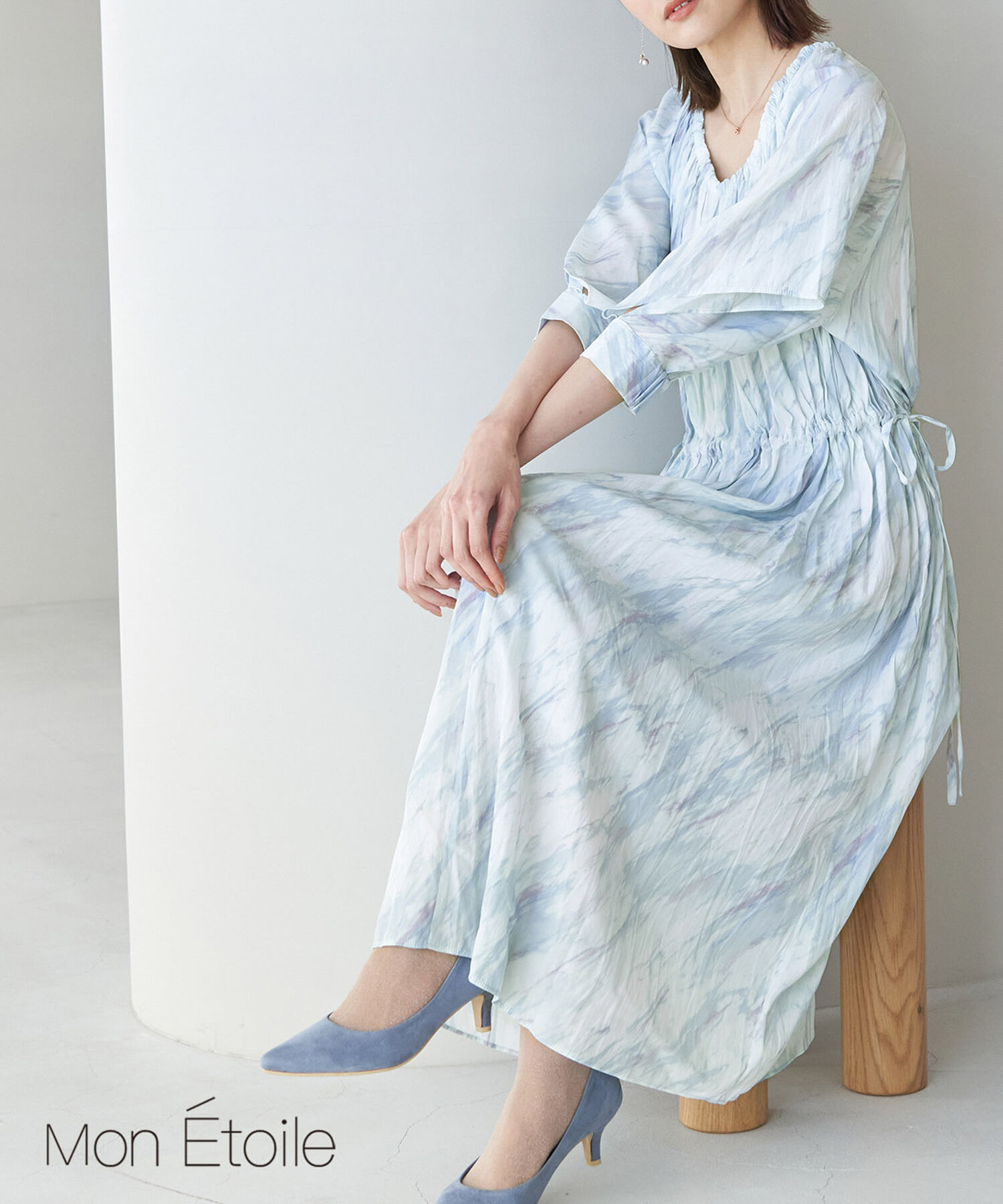 Rope&rsquo;Picnic「【一部店舗限定】【Mon E&rsquo;toile/モンエトワール】ストーンプリントギャザーDRESS」|ドレス|ブルー系(46)