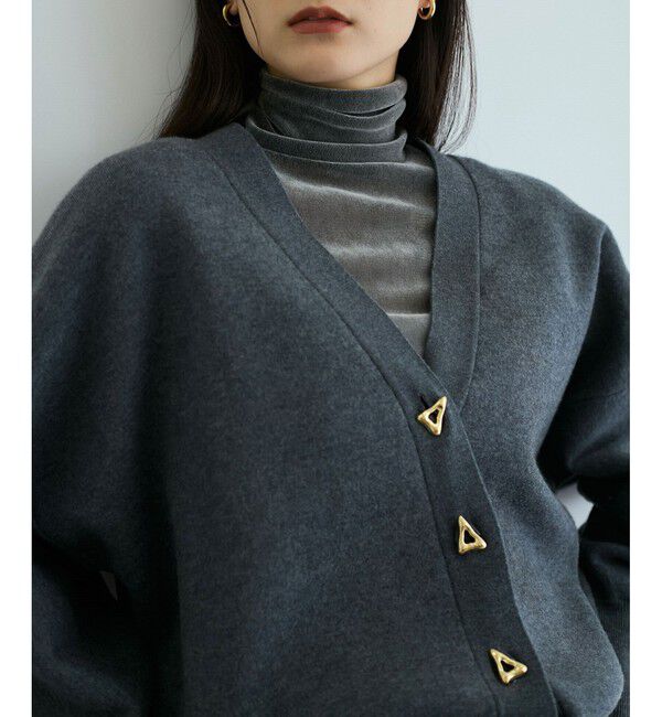 ADAM ET ROPE'「トライアングルボタンミドルカーディガン」|カーディガン|