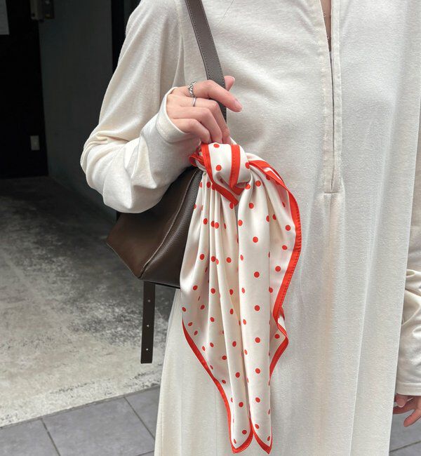  「【PAPILLONNER/パピヨネ】スクエアドットスカーフ/セレモニー」|マフラー|