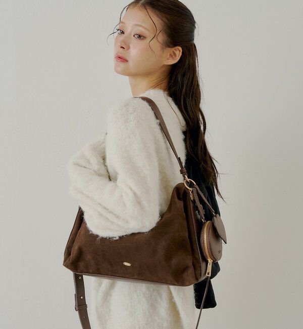  「ポーチチャーム付きスエードコンビボストンバッグ」|ボストンバッグ|