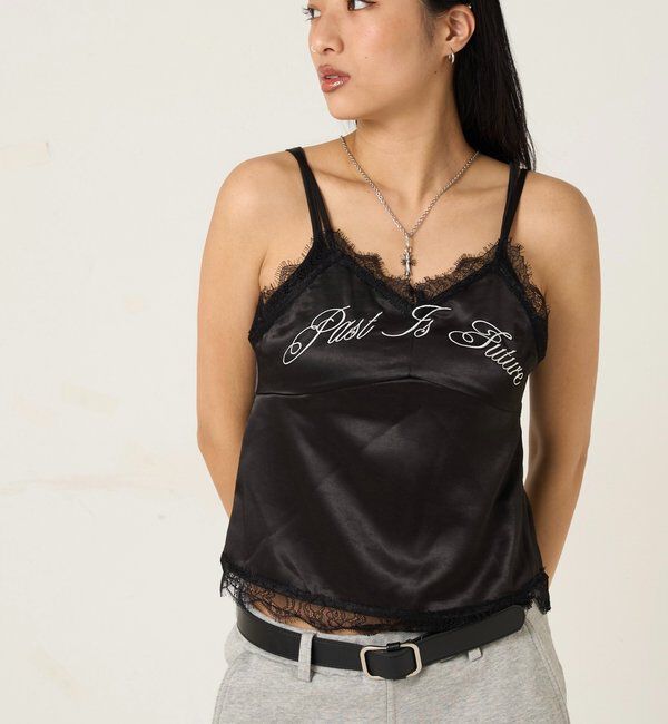  「刺繍ロゴサテンスリップキャミ」|シャツ・ブラウス|