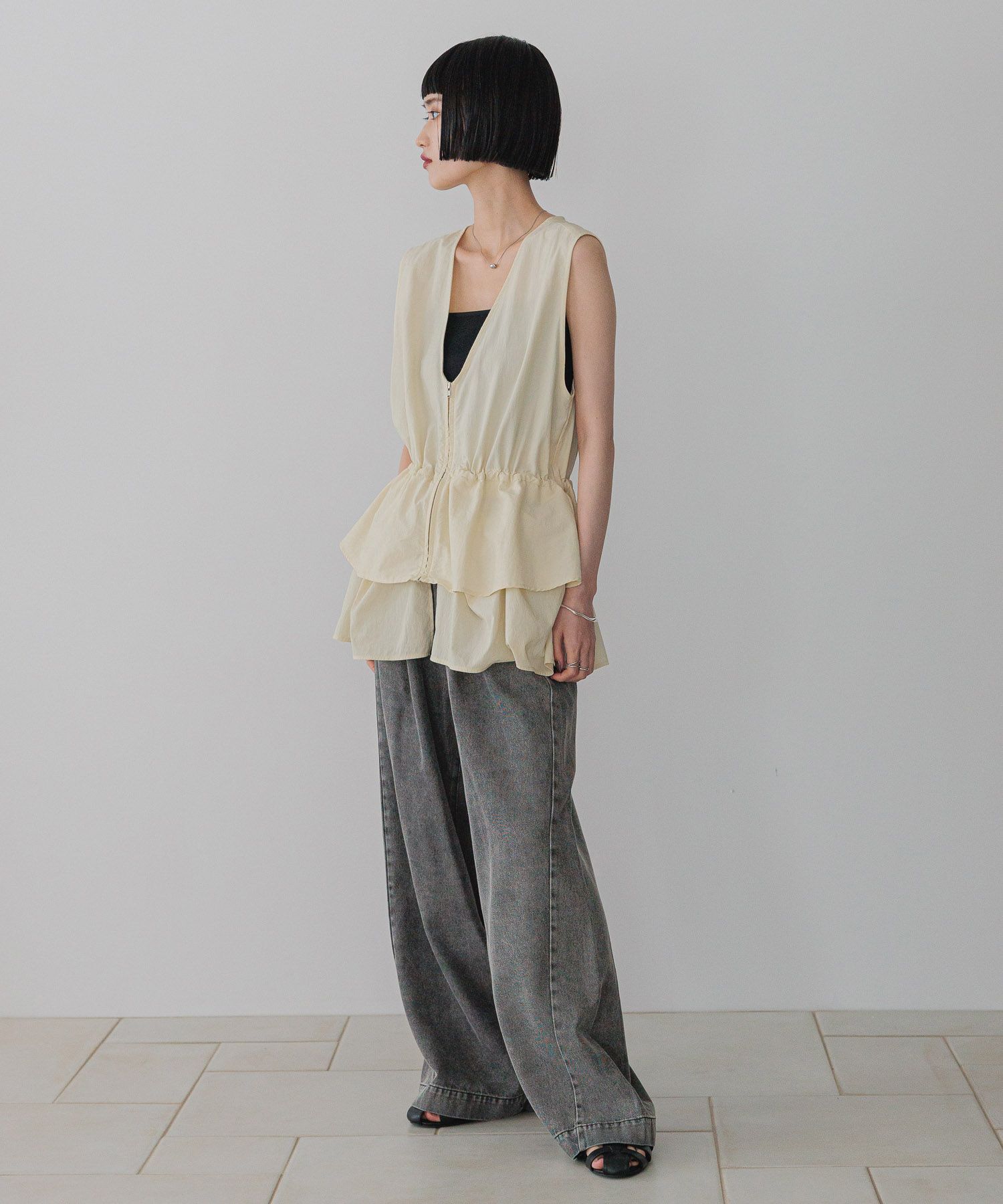 LOWRYS FARM「マルチＷＡＹフリルベスト」|ダウンベスト・ベスト|