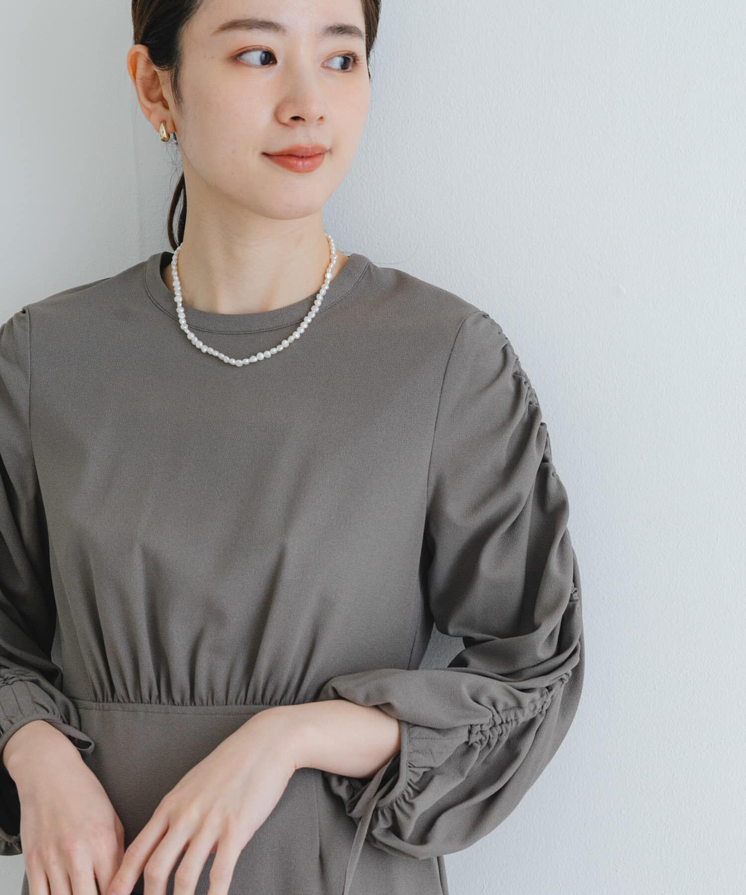 URBAN RESEARCH「LA MAISON　ギャザースリーブワンピース」|ワンピース|