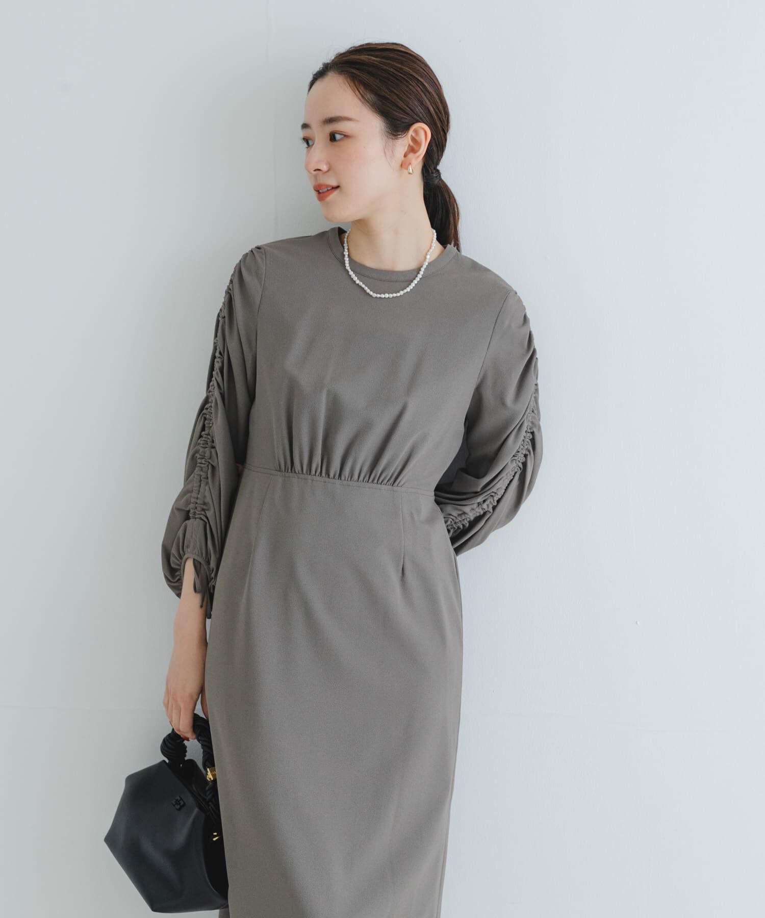 URBAN RESEARCH「LA MAISON　ギャザースリーブワンピース」|ワンピース|