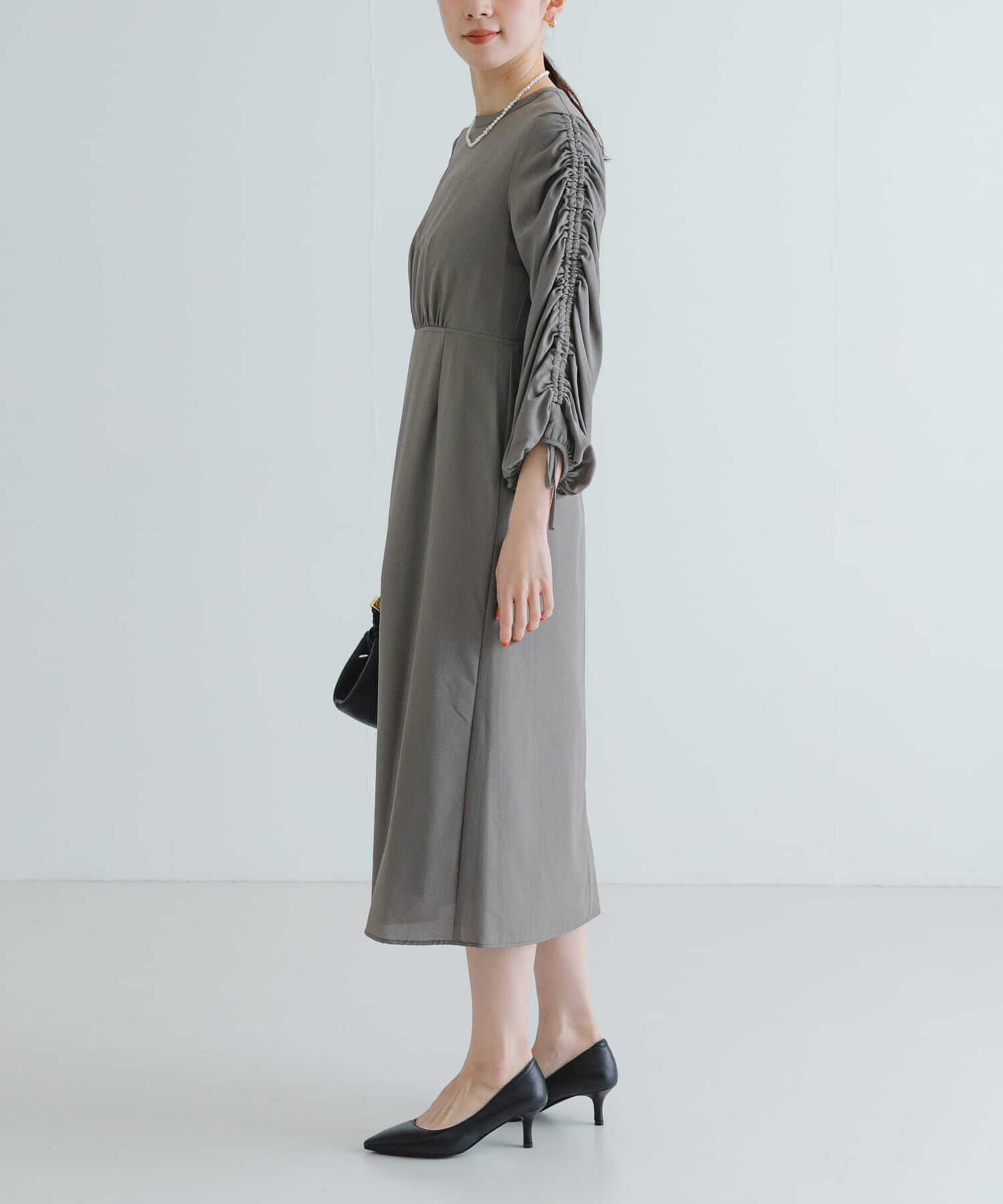 URBAN RESEARCH「LA MAISON　ギャザースリーブワンピース」|ワンピース|