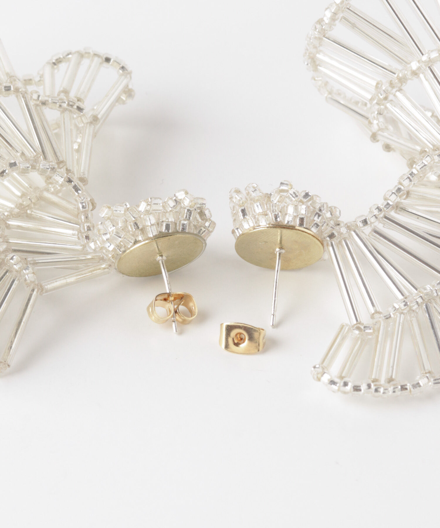 SMELLY「スパイラルビーズデザインピアス」|ピアス|