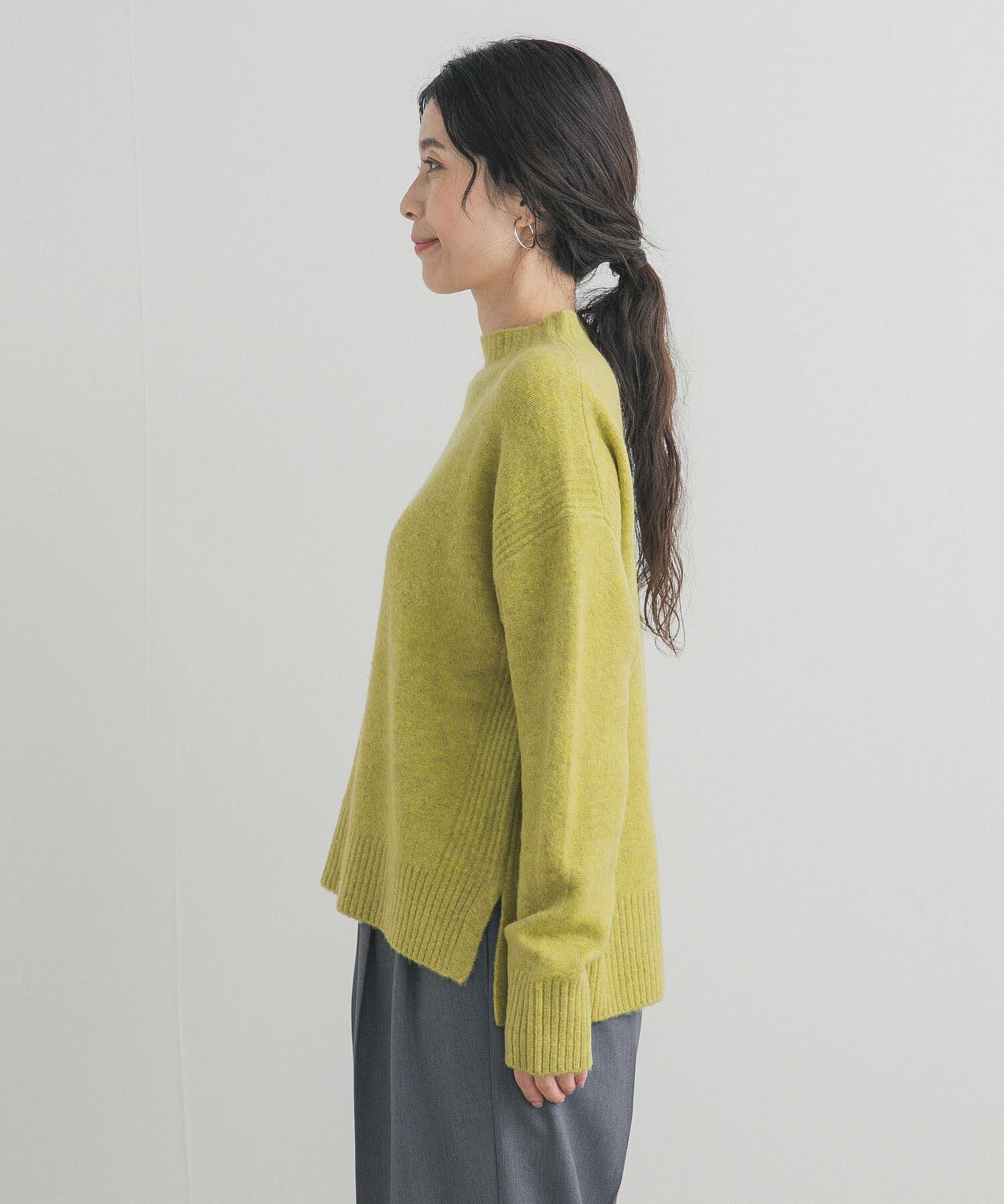 URBAN RESEARCH DOORS「ハイネックサイドスリットニット」|ニット・セーター|