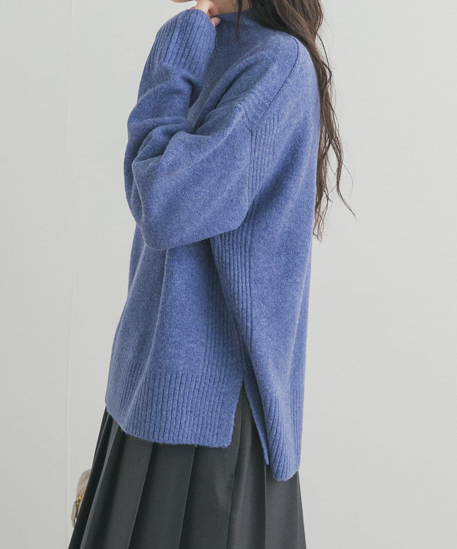 URBAN RESEARCH DOORS「ハイネックサイドスリットニット」|ニット・セーター|