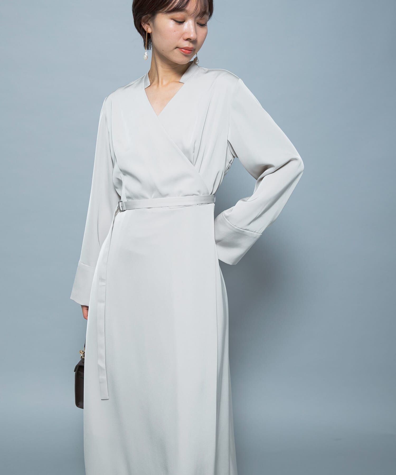 URBAN RESEARCH ROSSO「ベルト付カシュクールサテンワンピース」|ワンピース|