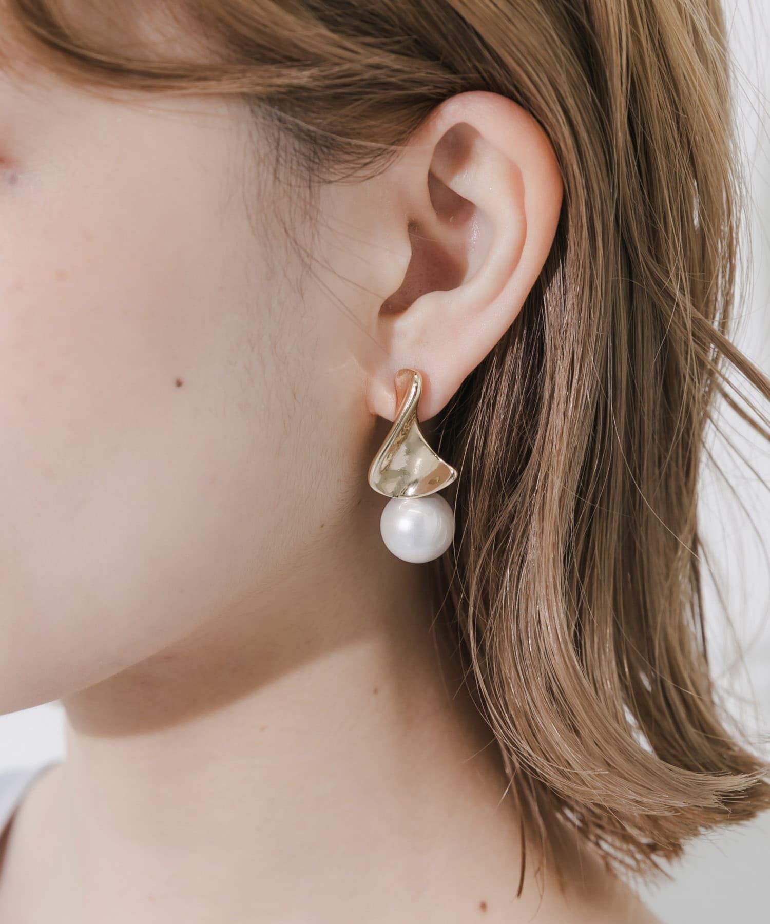 SMELLY「メタルウェーブパールピアス」|ピアス|