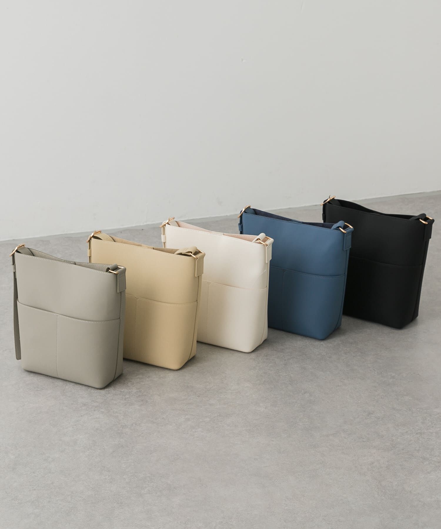 SENSE OF PLACE by URBAN RESEARCH「『防汚』アウトポケットショルダーバッグ」|ショルダー・メッセンジャー|