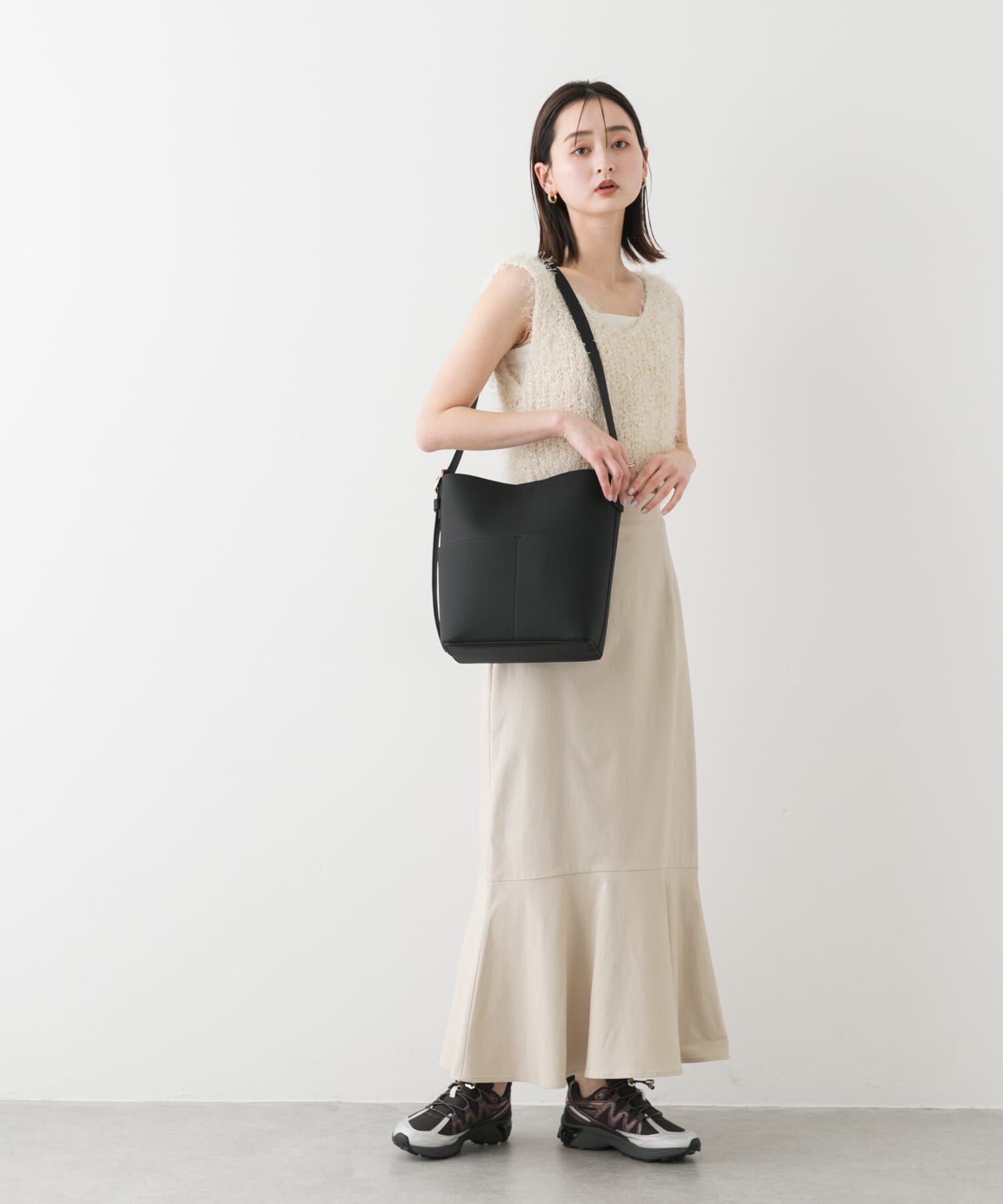 SENSE OF PLACE by URBAN RESEARCH「『防汚』アウトポケットショルダーバッグ」|ショルダー・メッセンジャー|