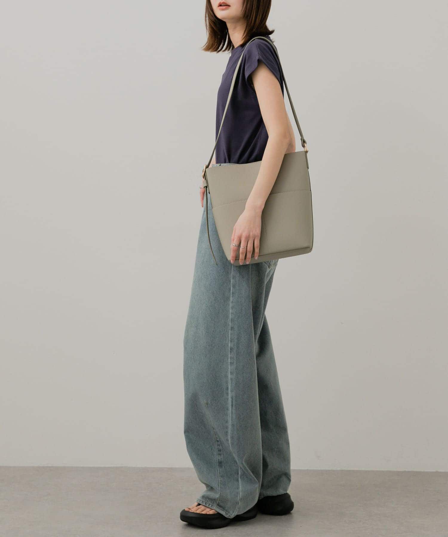 SENSE OF PLACE by URBAN RESEARCH「『防汚』アウトポケットショルダーバッグ」|ショルダー・メッセンジャー|