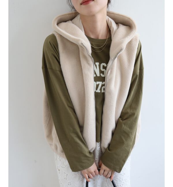  「ファーフードベスト」|その他|