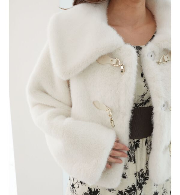  「ビット付きフワフワショートコート」|その他|