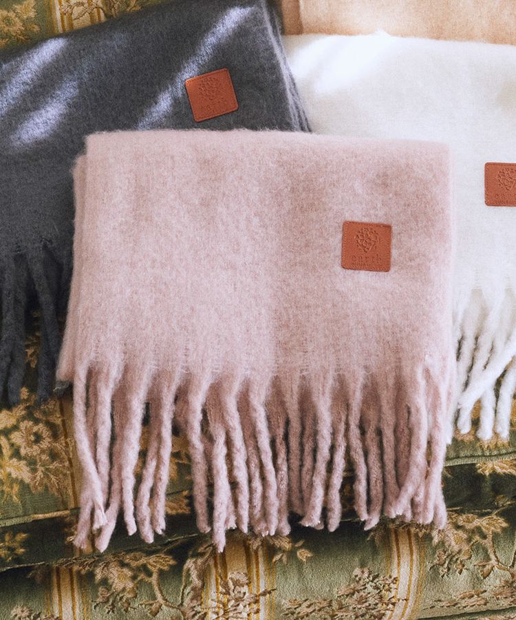 earth music&ecology「ワンポイントビッグマフラー」|マフラー|グレイッシュピンク