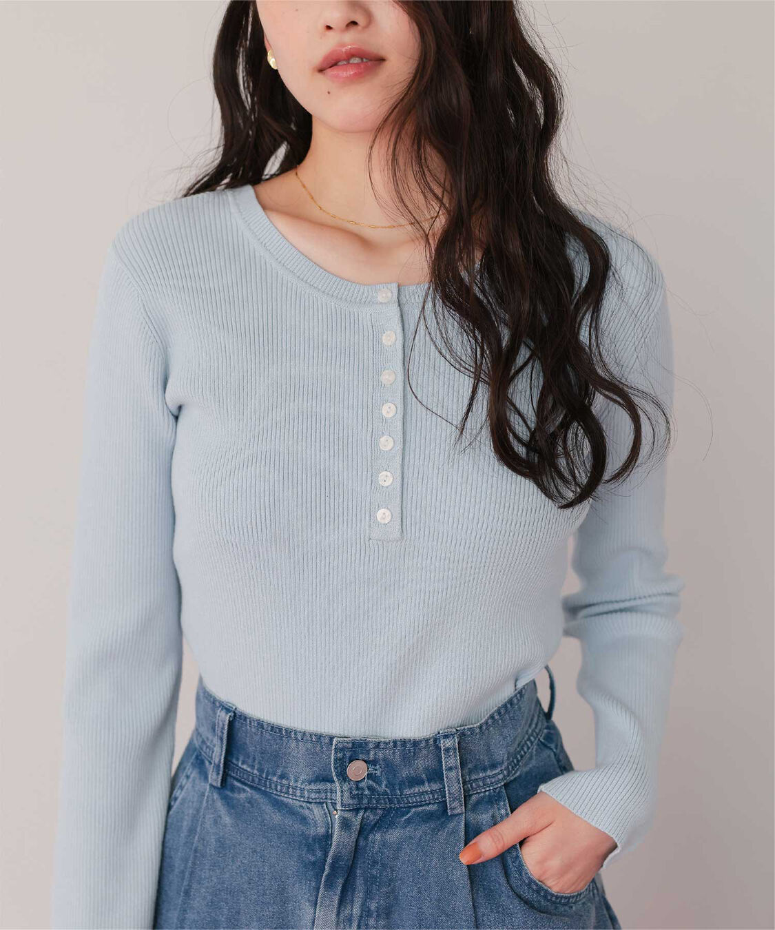 titivate「前後2wayUVケア/抗ピルヘンリーネックリブニット」|ニット・セーター|ライトブルー