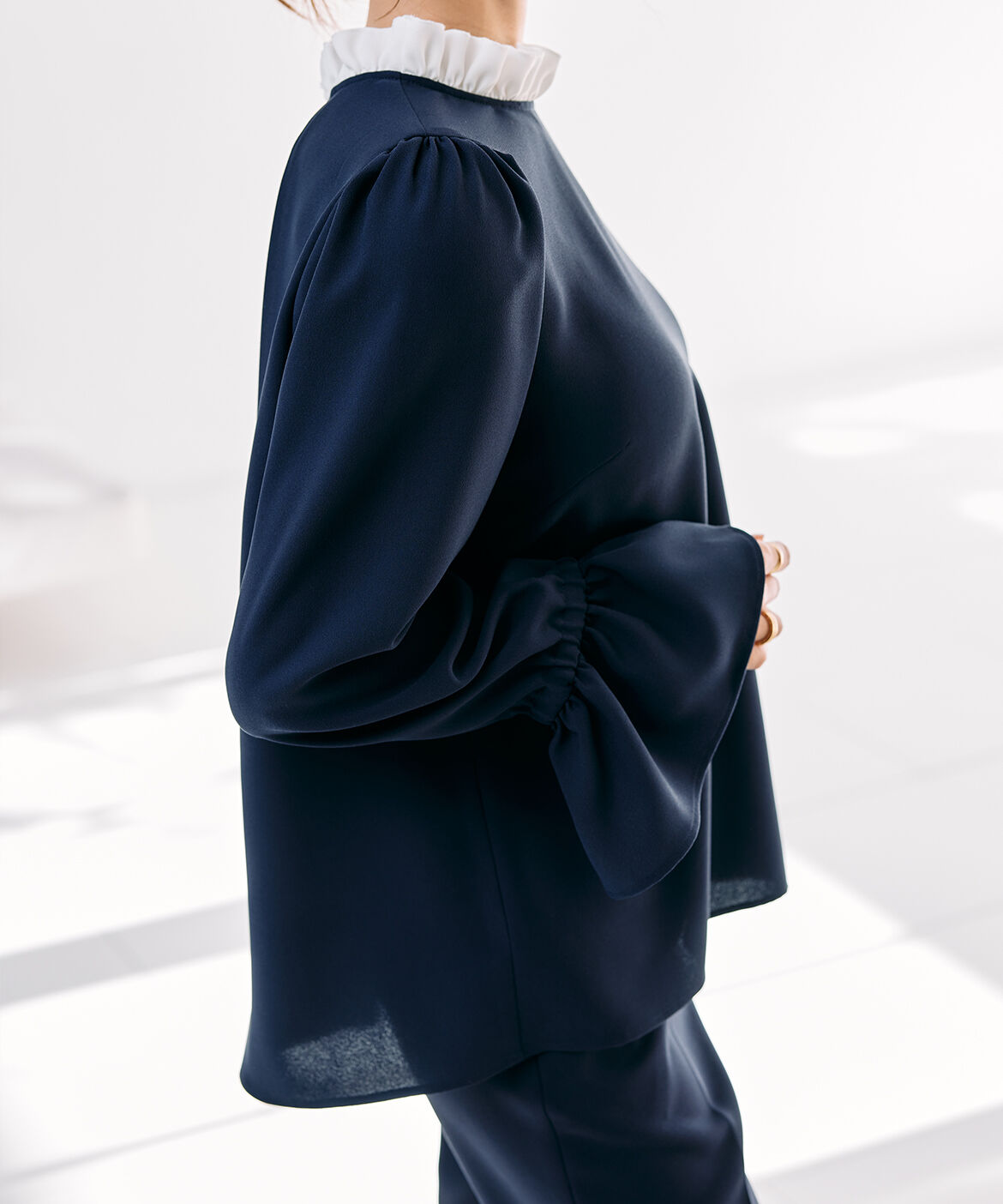 Maglie le cassetto「《M Maglie le cassetto&times;吉田理紗》華やかちび衿フリルブラウス」|シャツ・ブラウス|