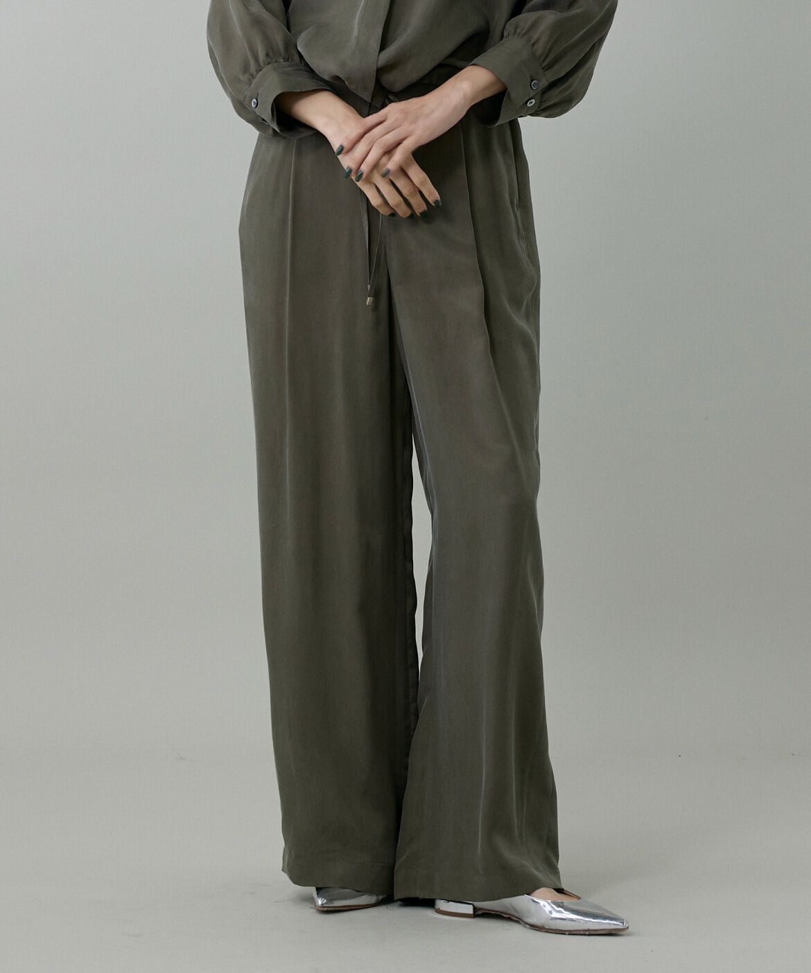 INED「キュプラフィブリルストレートパンツ」|その他|