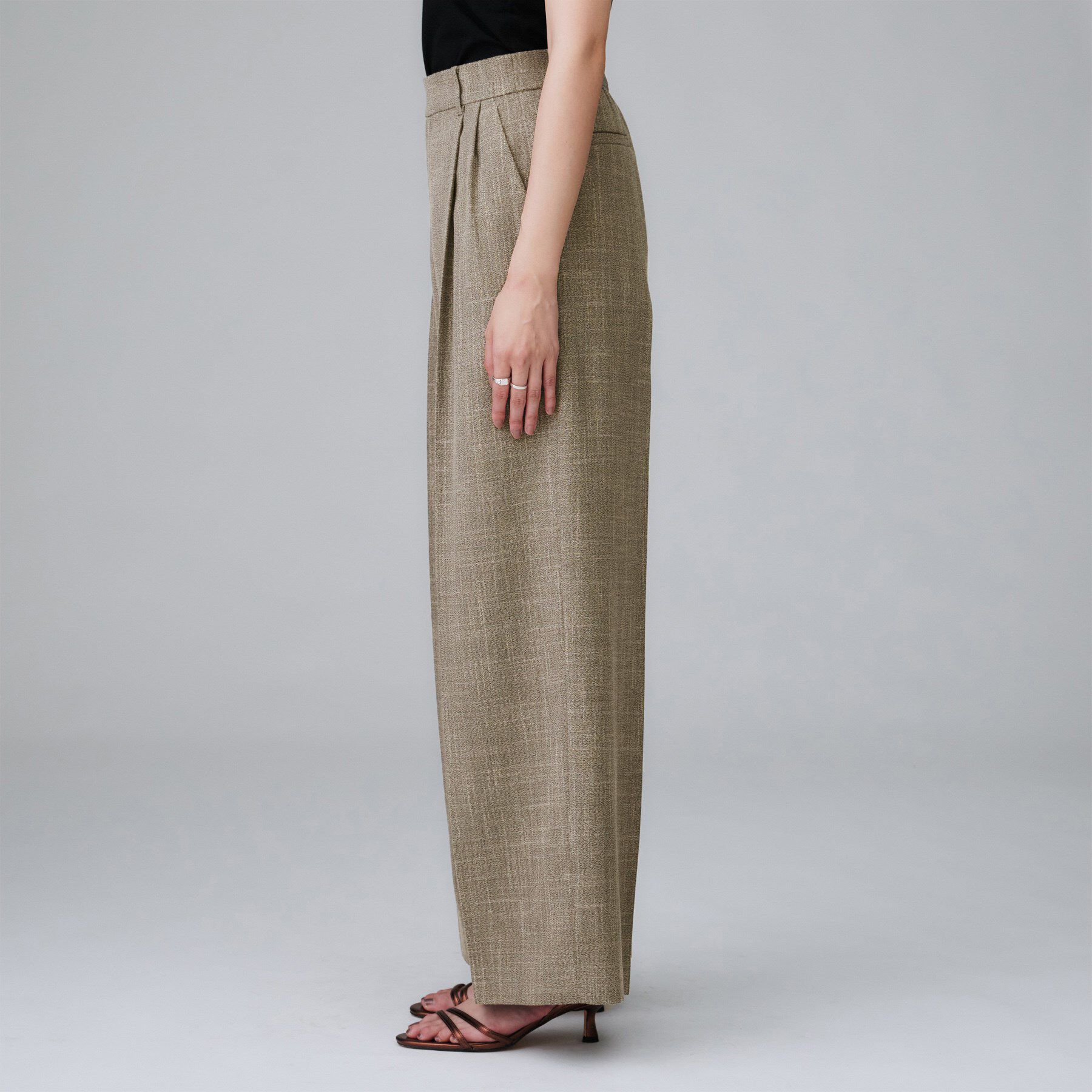 UNTITLED「【セットアップ可/洗える】梳毛調合繊2タックワイドパンツ」|その他|