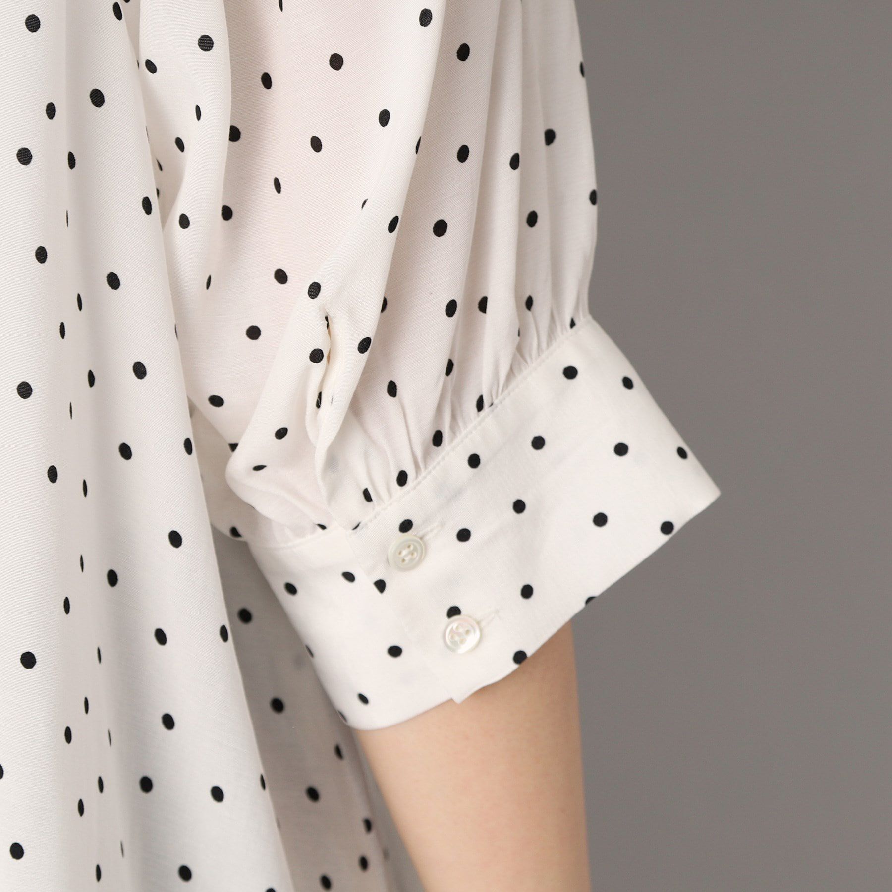 DRESSTERIOR「【洗える/日本製】ドットPTボリュームスリーブブラウス」|シャツ・ブラウス|