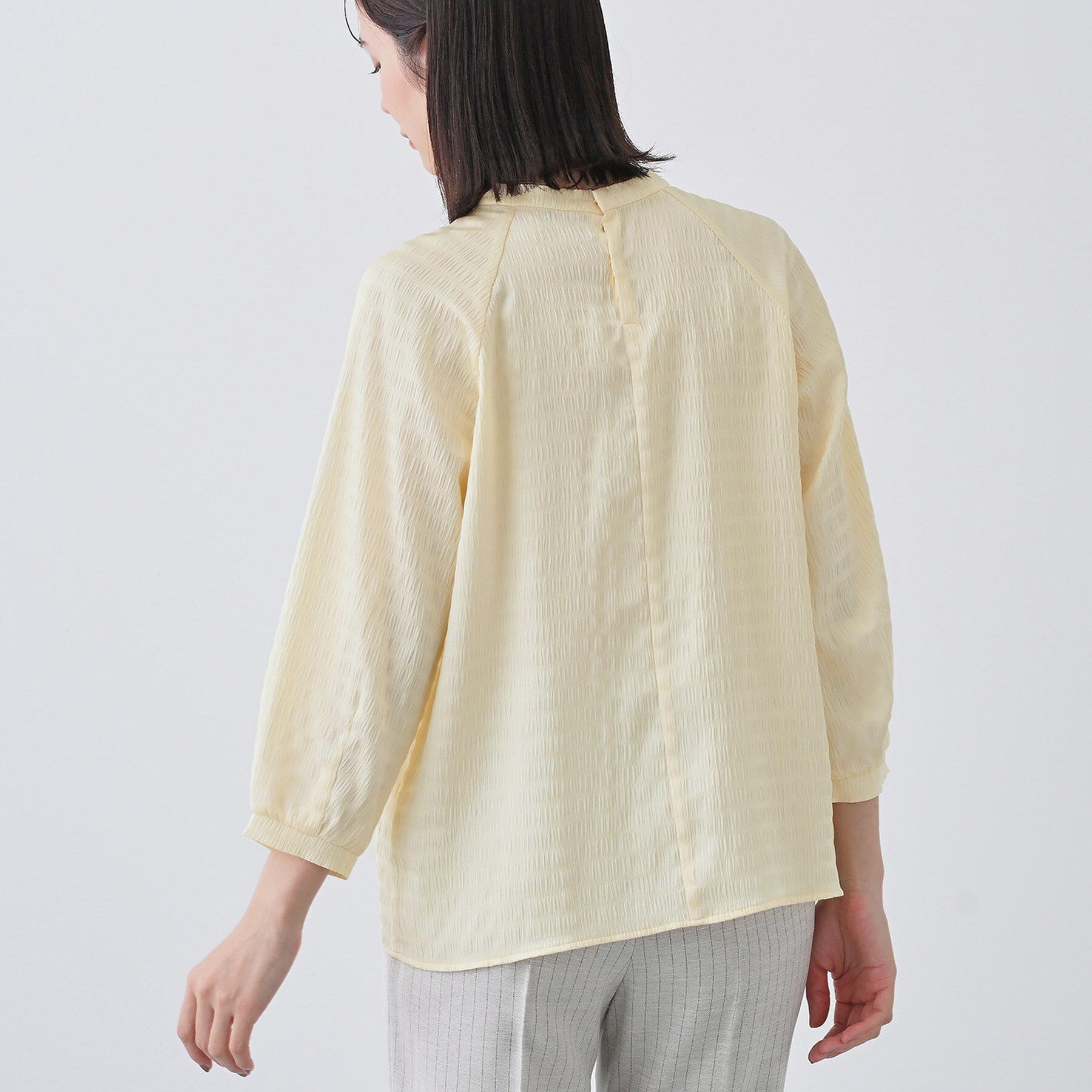 INDIVI「【洗える】シャーリング風ラグランスリーブブラウス」|シャツ・ブラウス|