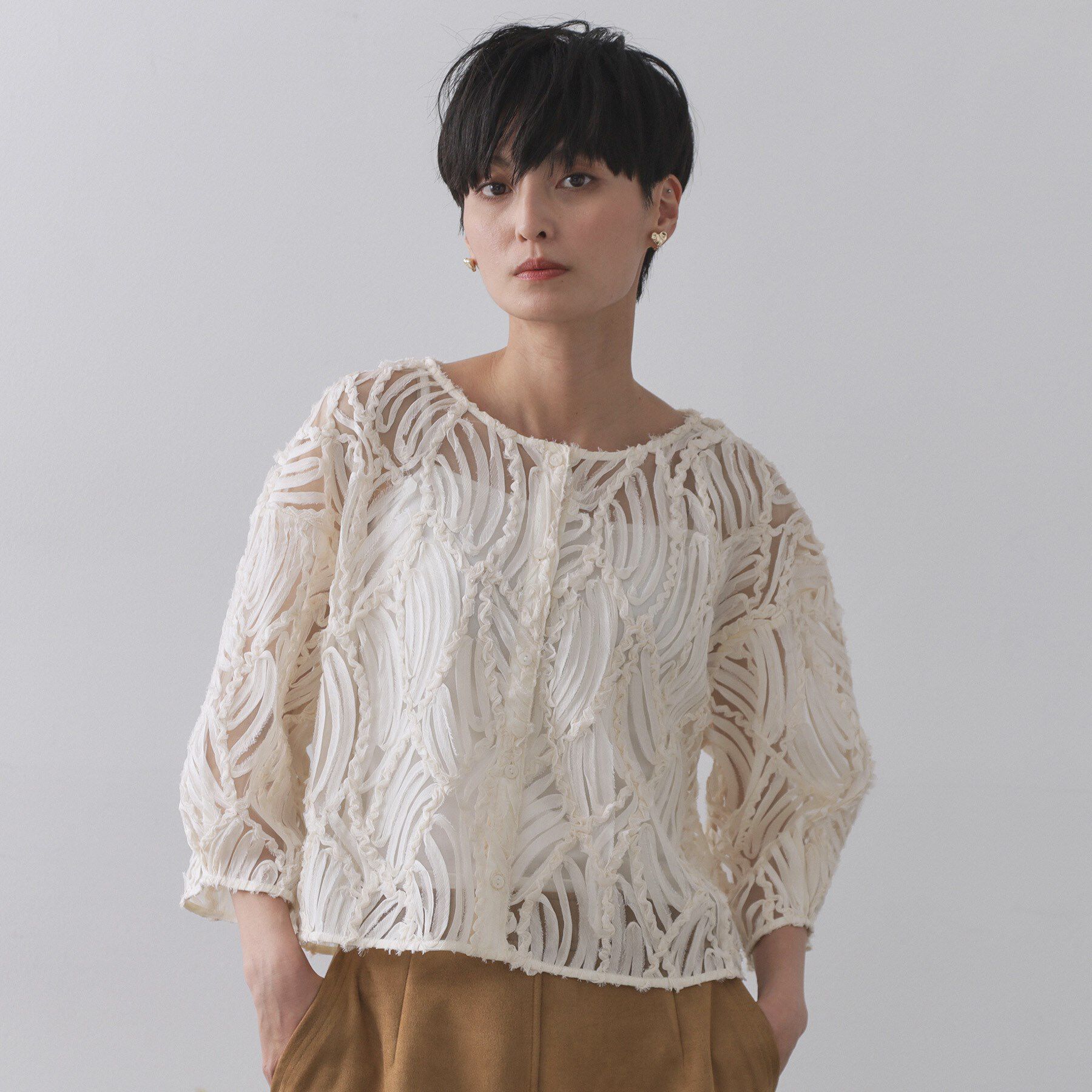 OPAQUE.CLIP「シアー刺繍レース前開きブラウス【洗濯機洗い可】」|シャツ・ブラウス|