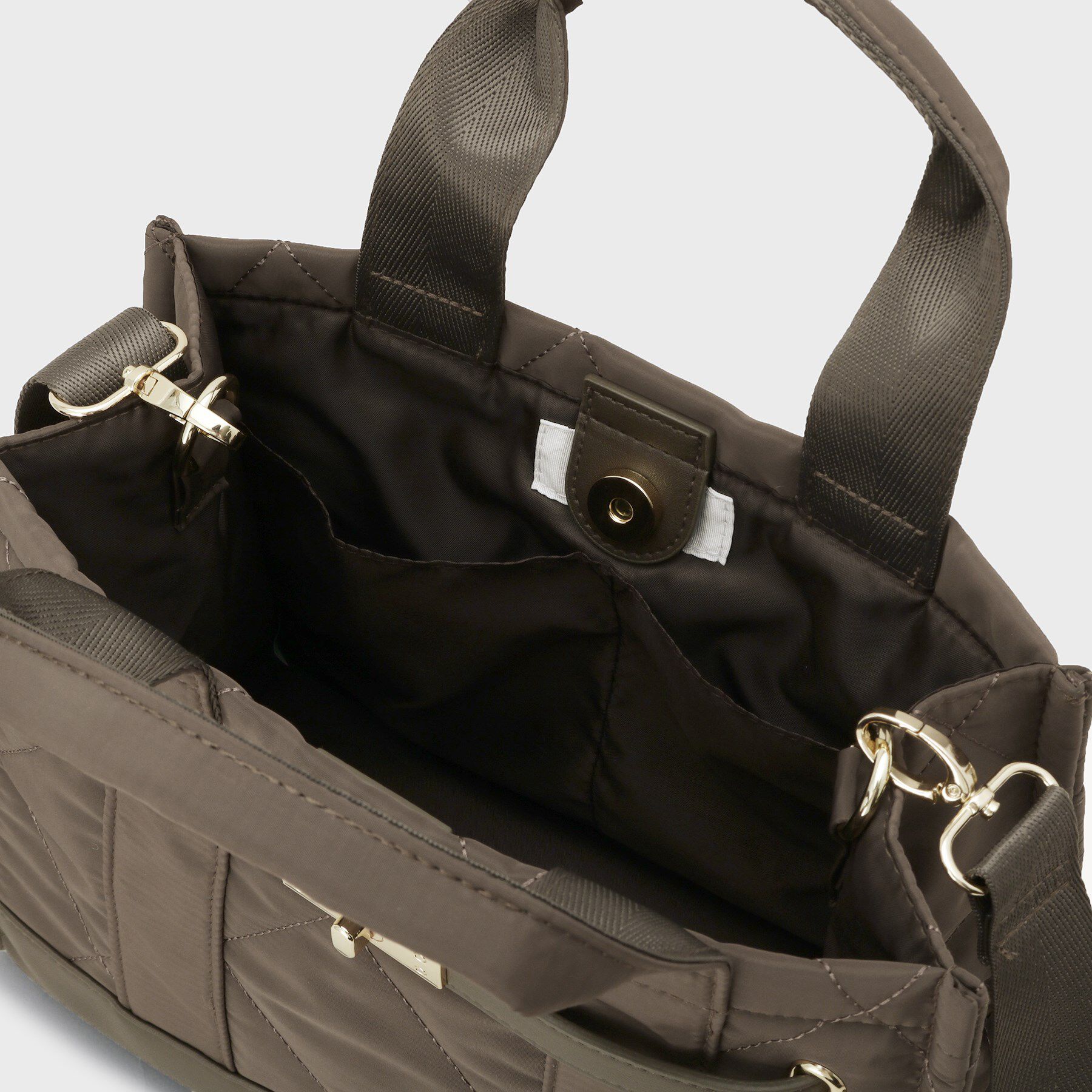 OPAQUE.CLIP「【2WAY】ダイヤキルティングスクエアミドルショルダーバッグ」|ショルダー・メッセンジャー|