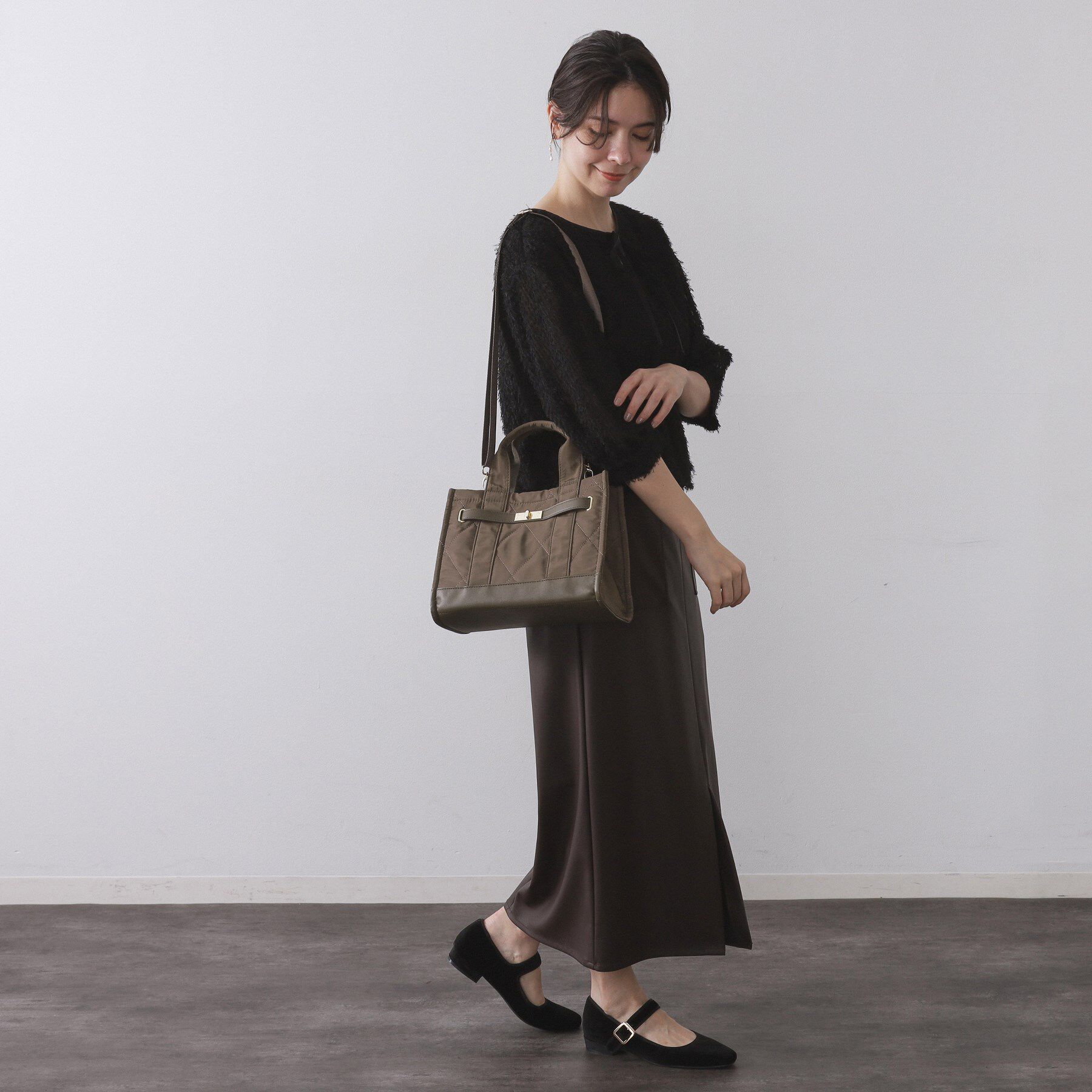 OPAQUE.CLIP「【2WAY】ダイヤキルティングスクエアミドルショルダーバッグ」|ショルダー・メッセンジャー|