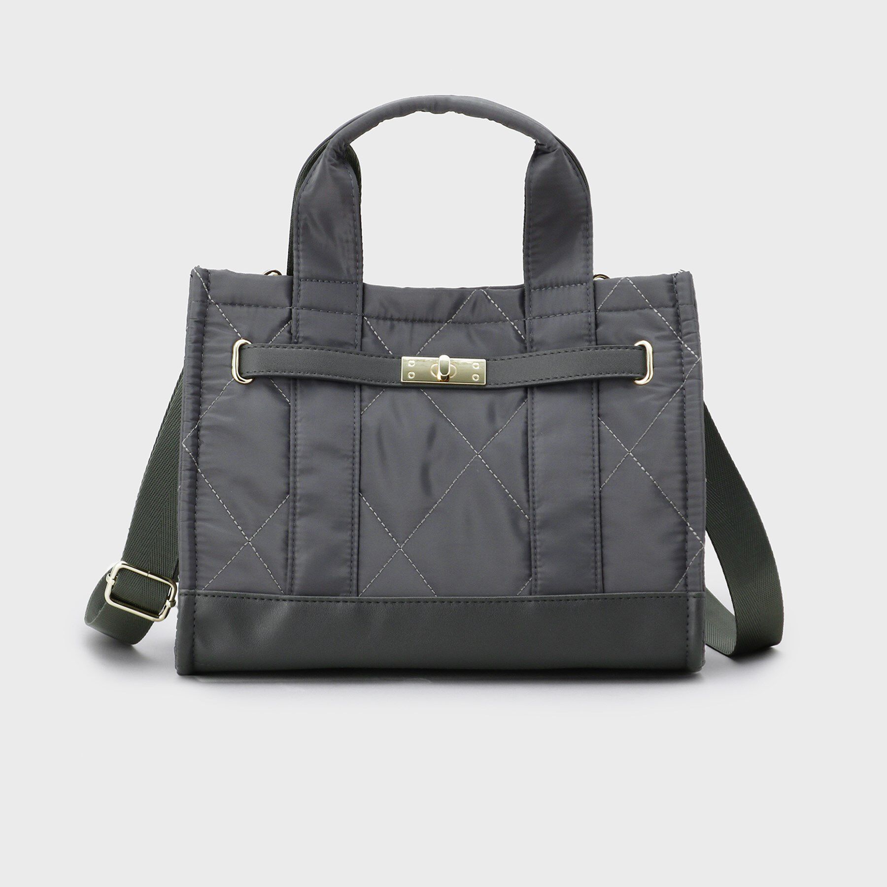 OPAQUE.CLIP「【2WAY】ダイヤキルティングスクエアミドルショルダーバッグ」|ショルダー・メッセンジャー|