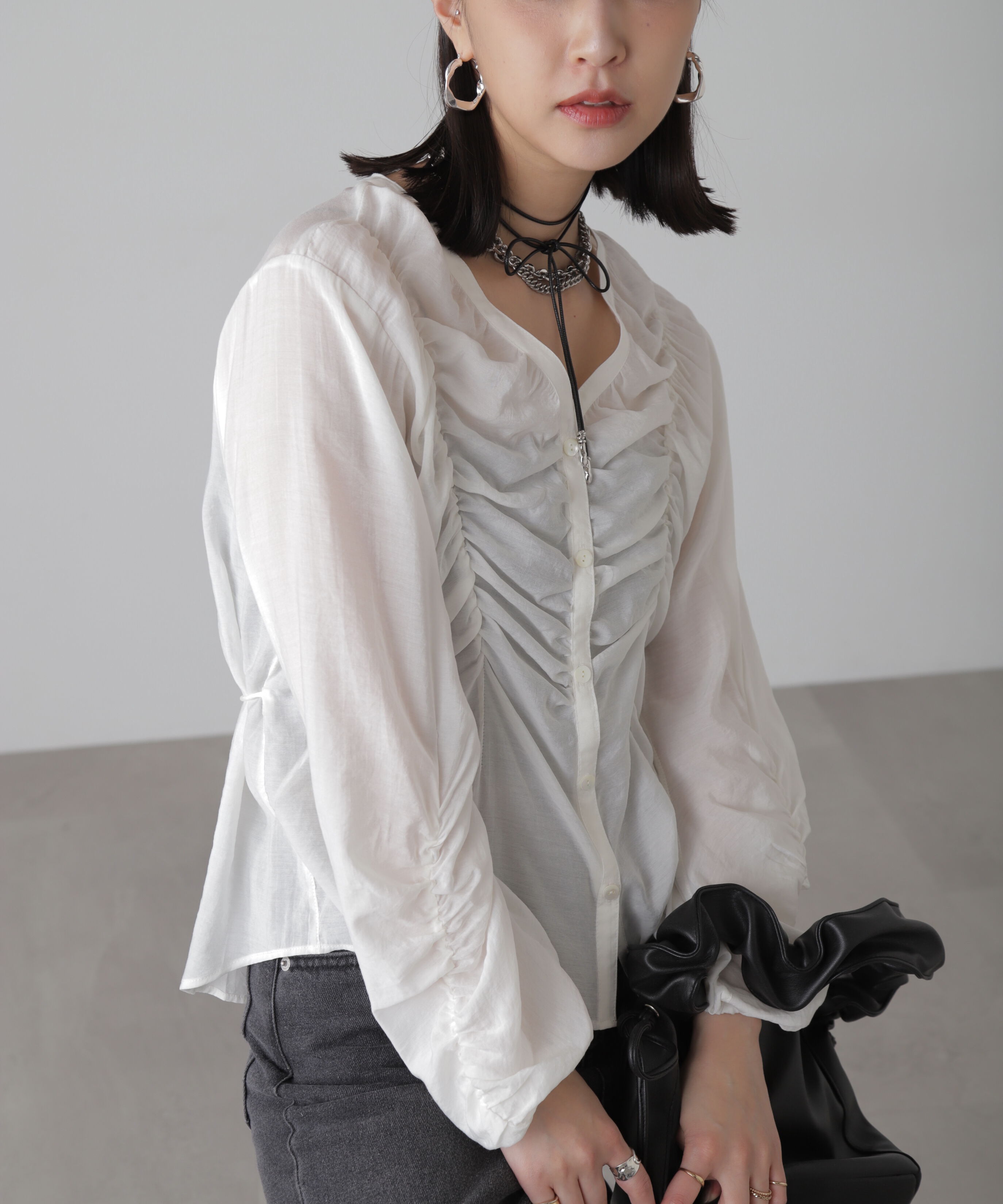  「Ｖネックシャーリングブラウス」|シャツ・ブラウス|