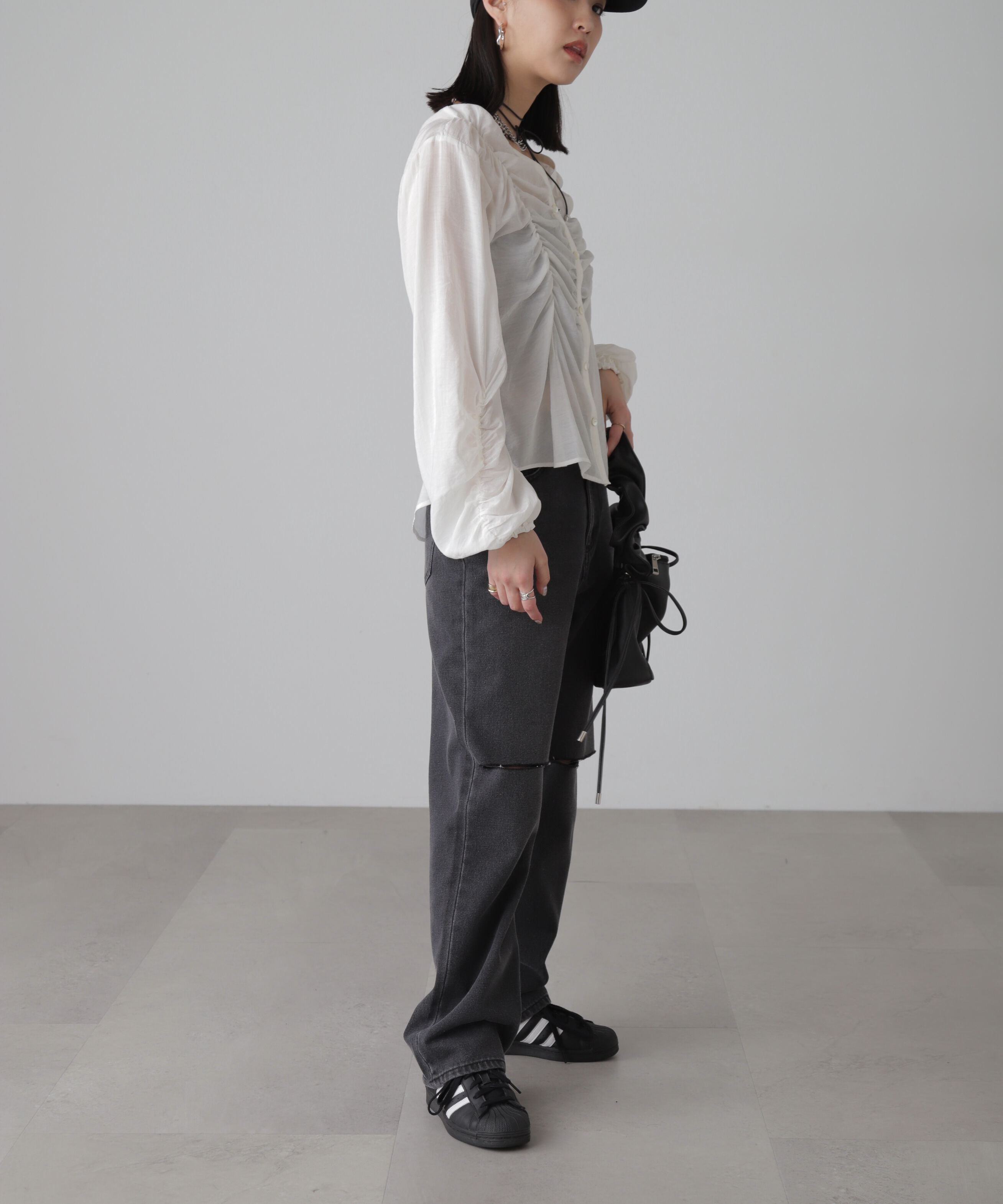  「Ｖネックシャーリングブラウス」|シャツ・ブラウス|