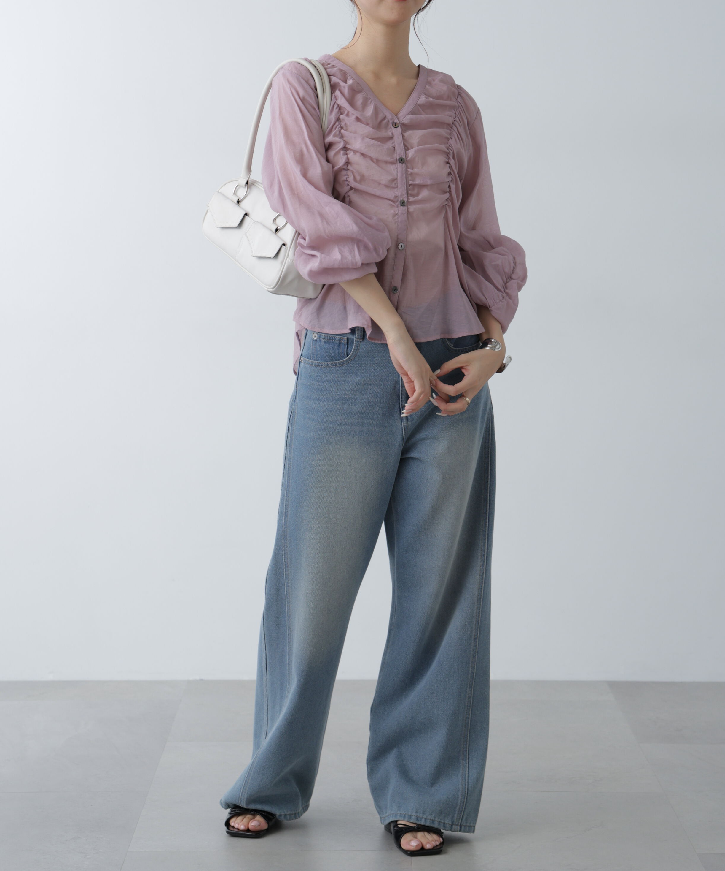  「Ｖネックシャーリングブラウス」|シャツ・ブラウス|