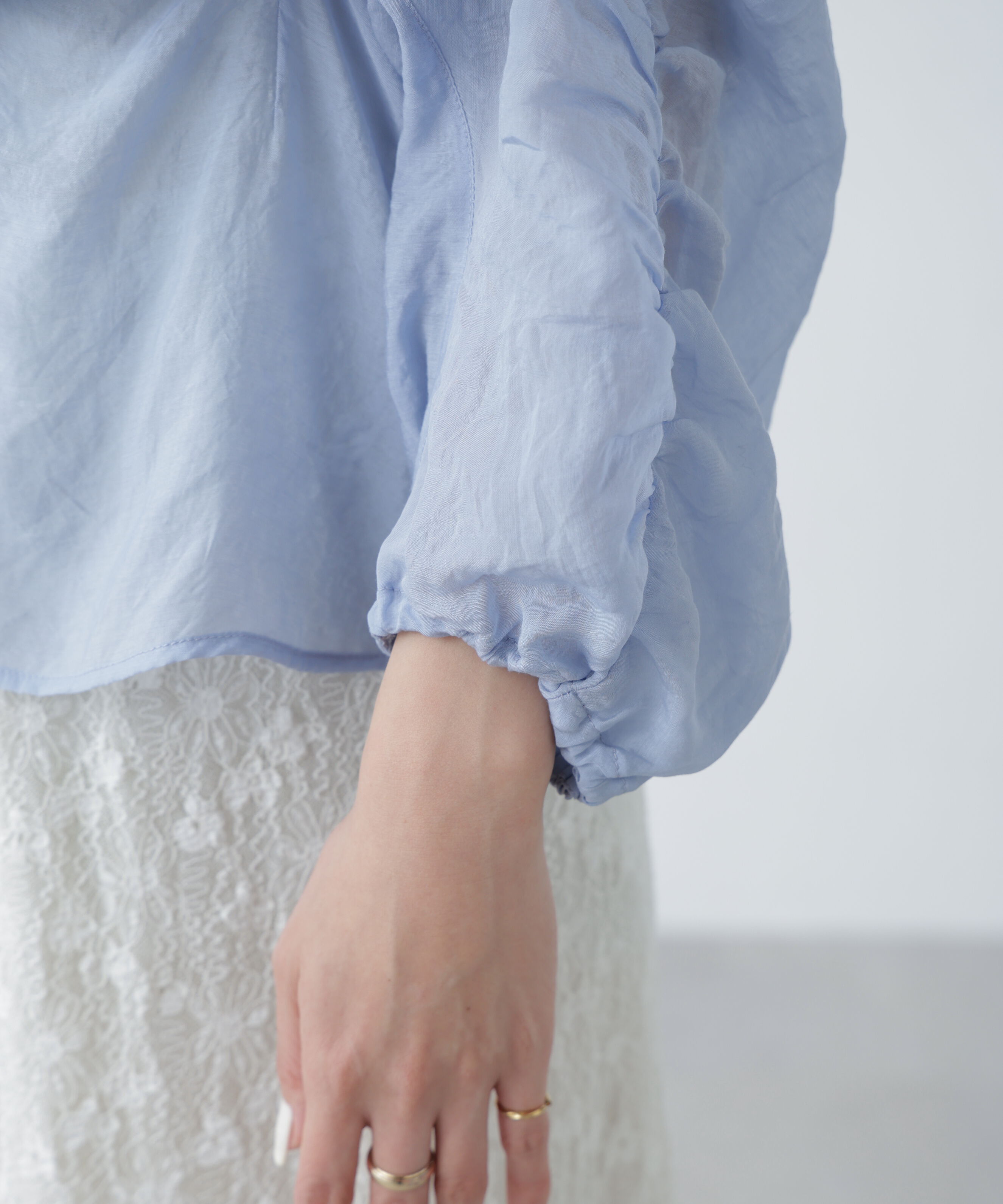  「Ｖネックシャーリングブラウス」|シャツ・ブラウス|