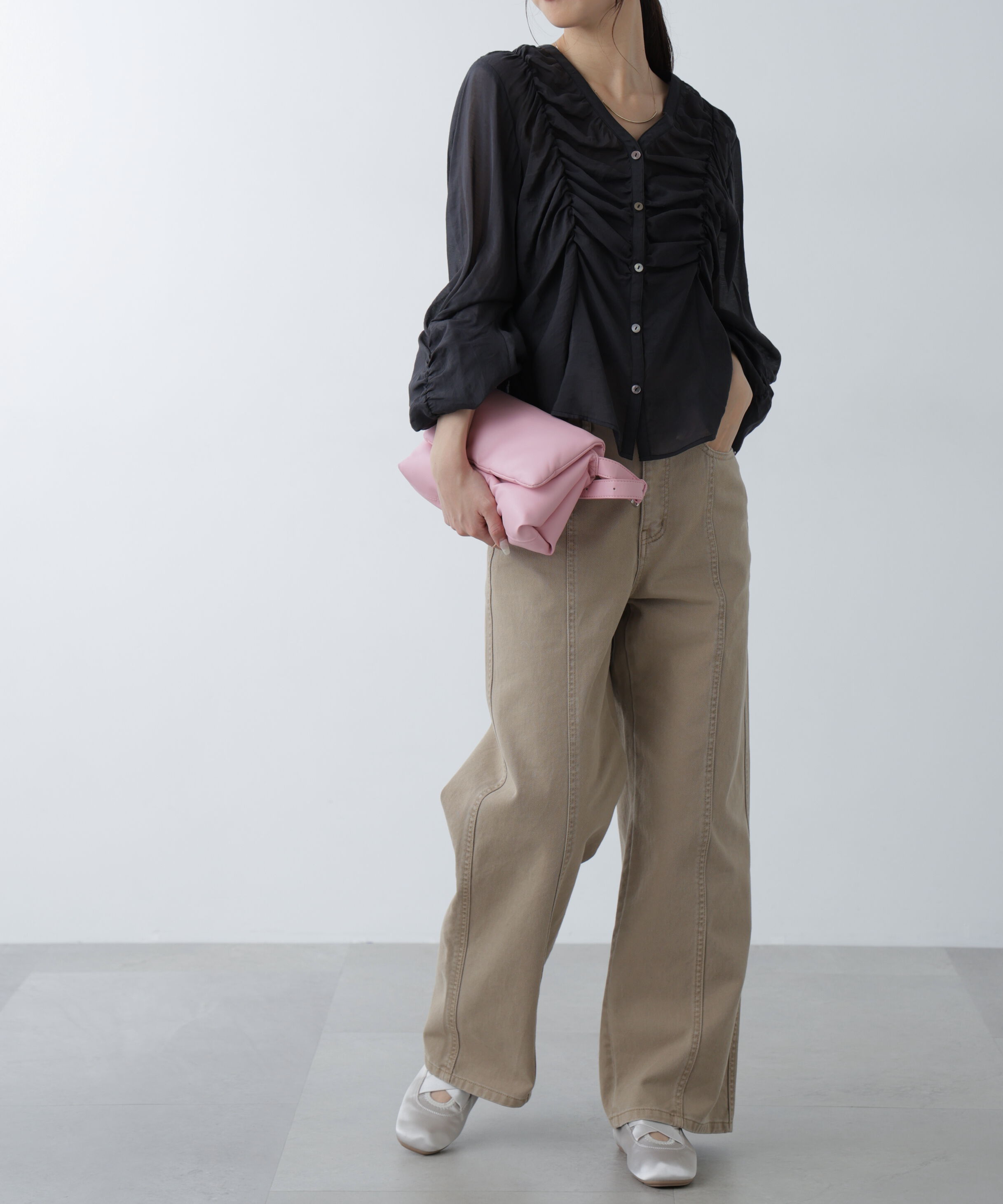  「Ｖネックシャーリングブラウス」|シャツ・ブラウス|