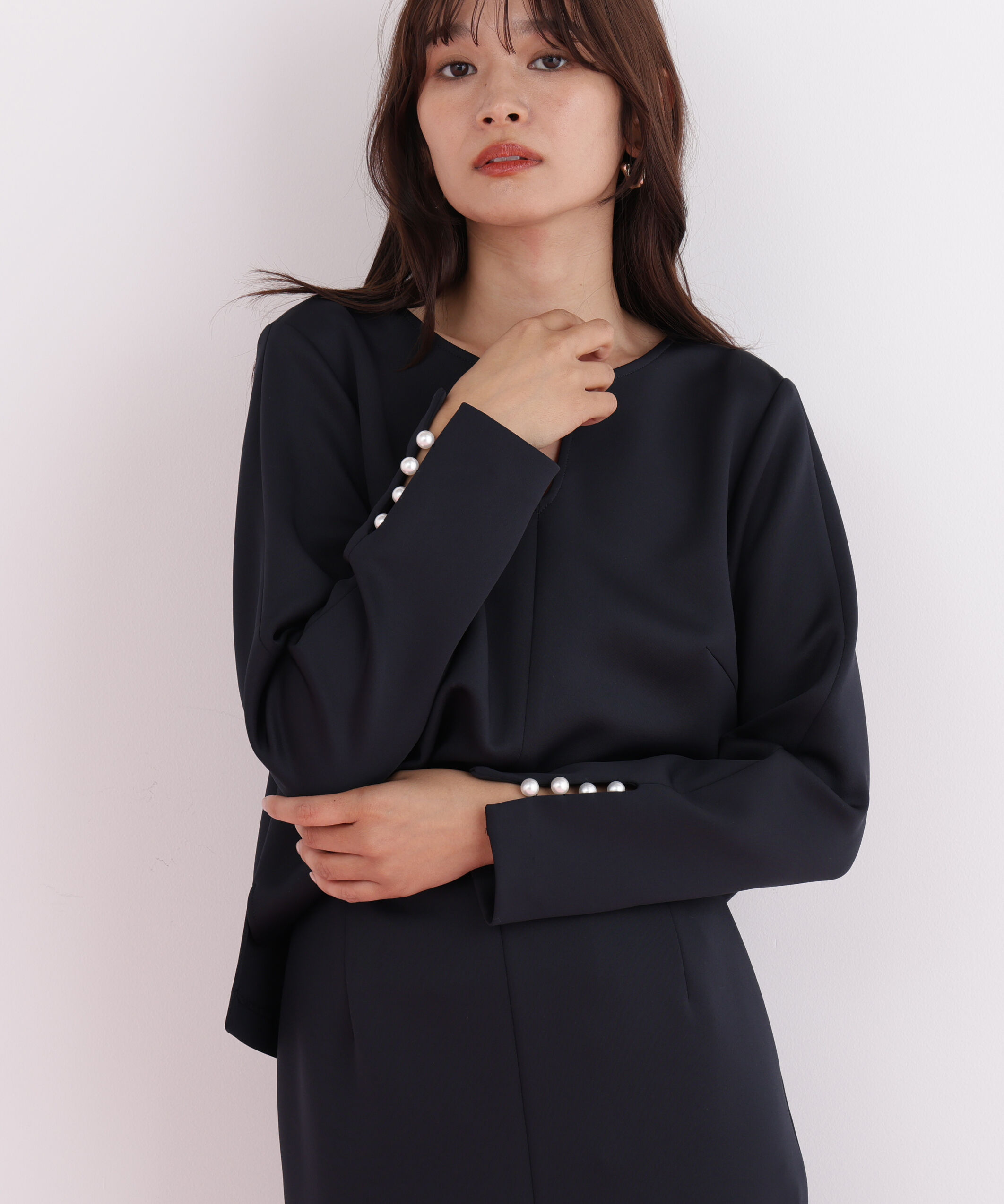  「パールビーズスリーブジャージトップス」|シャツ・ブラウス|ネイビー