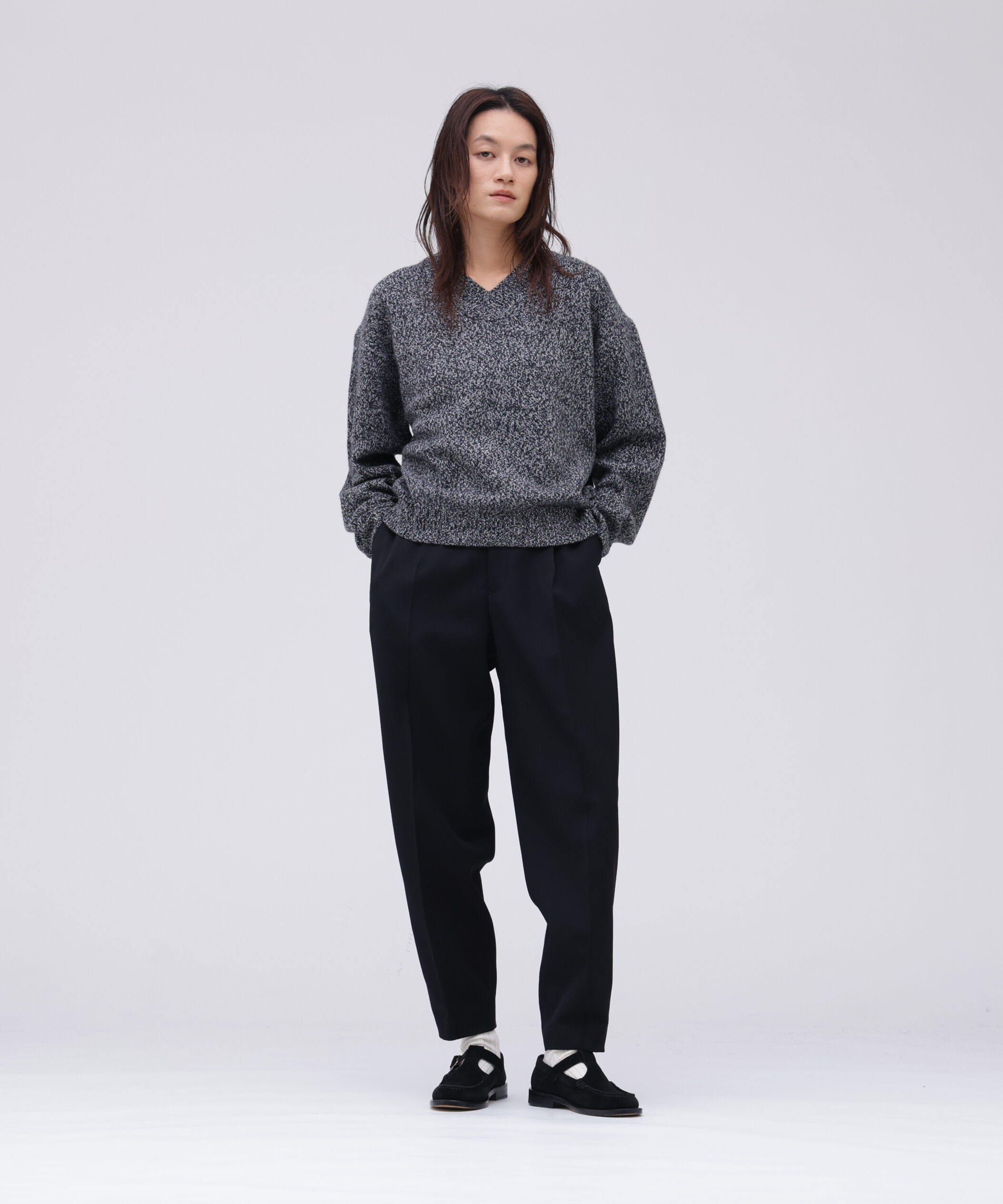 YLEVE 「YLEVE / WOOL CASHMERE MELANGE KNIT V NECK PULL OVER」|ニット・セーター|