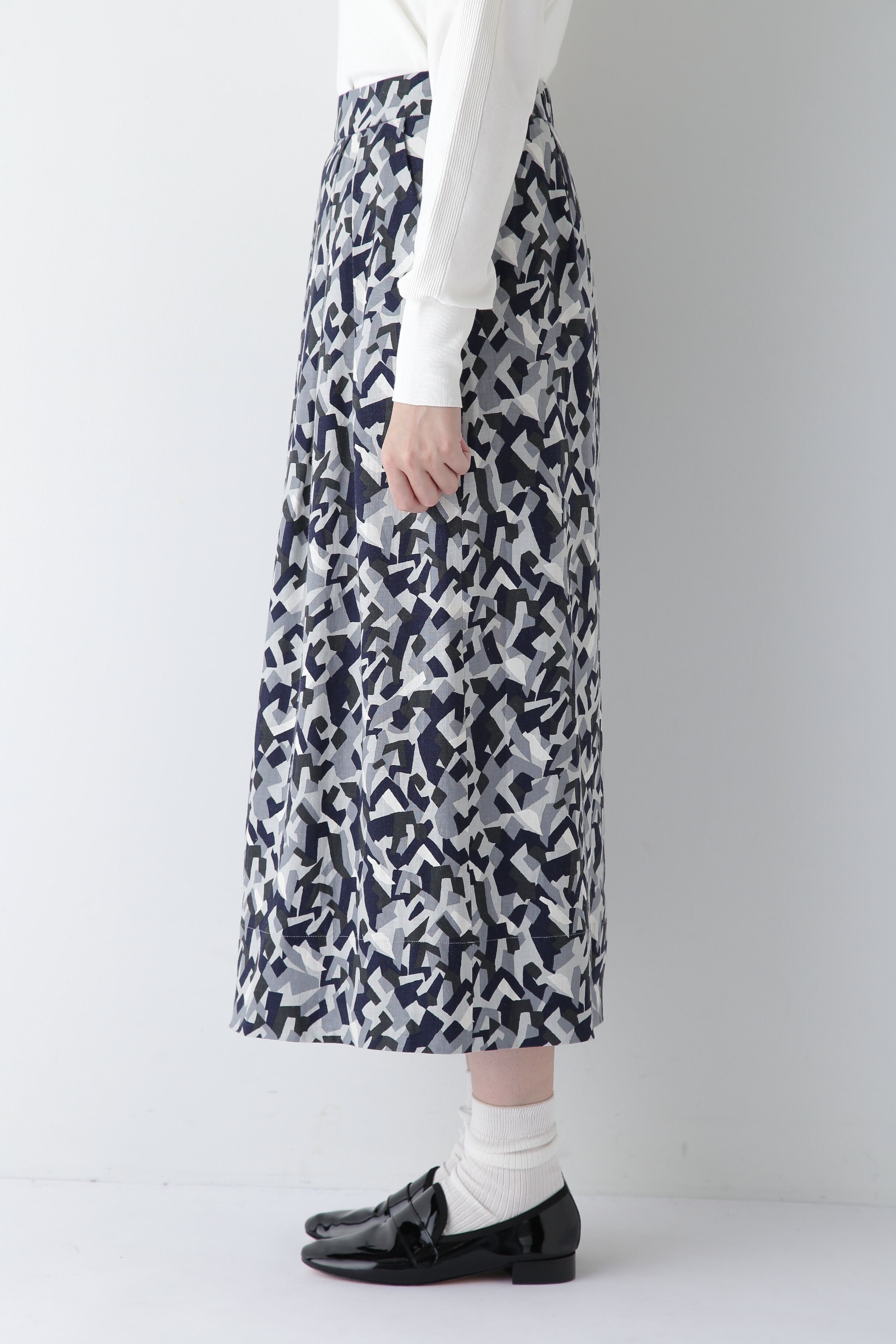  「◆レーヨン麻キャンバスカモジオメトリックＰＴタックコクーンスカート」|スカート|