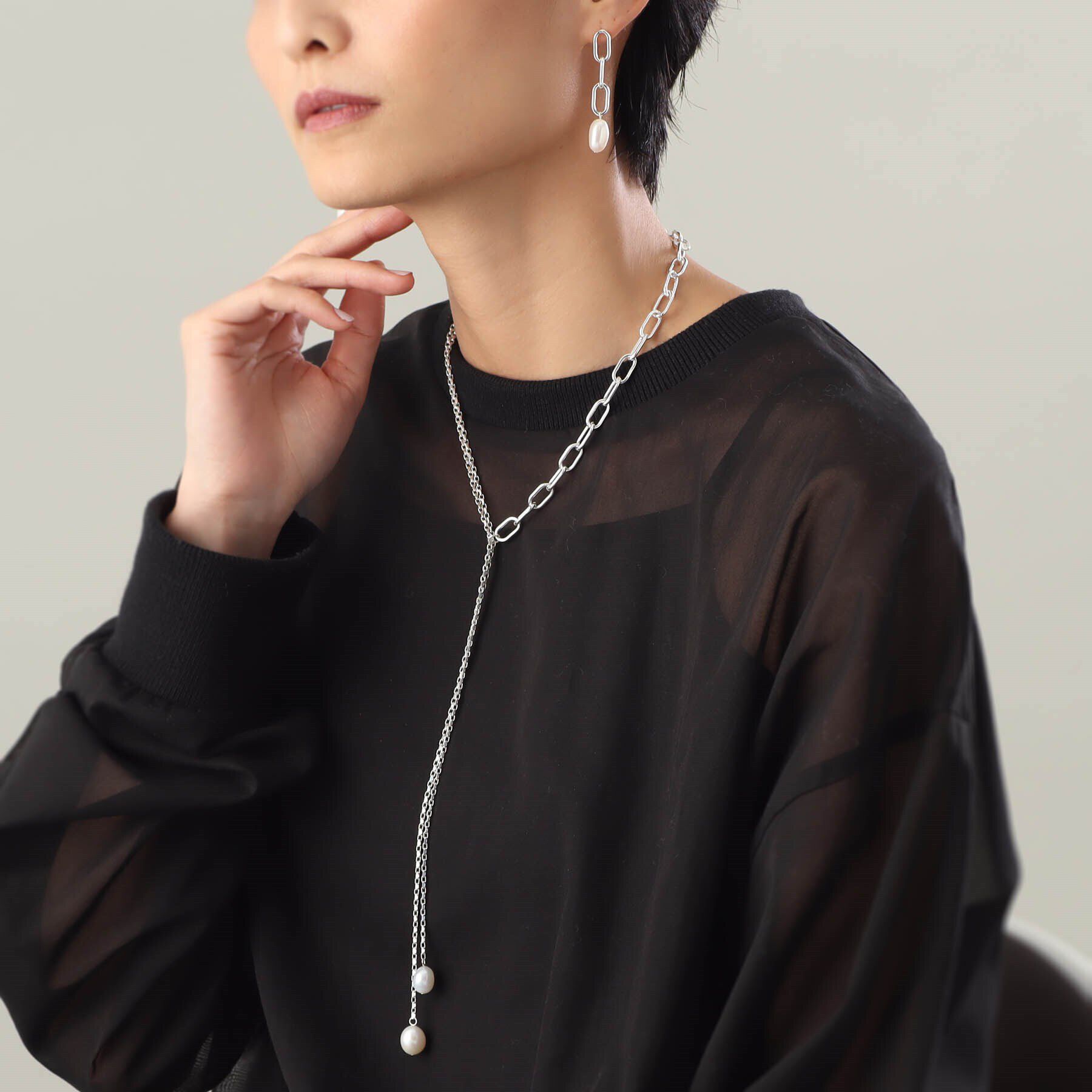 COCOSHNIK ONKITSCH「シルバー バロックパール チェーンリンク ロングピアス」|ピアス|