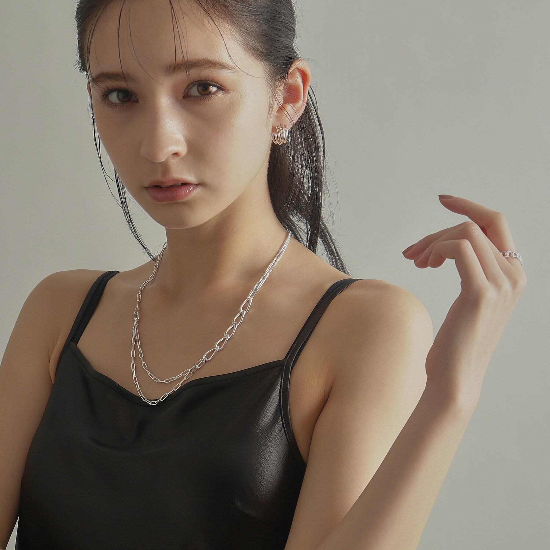 COCOSHNIK ONKITSCH「シルバー ミックスチェーン アシンメトリードレープネックレス」|ネックレス|