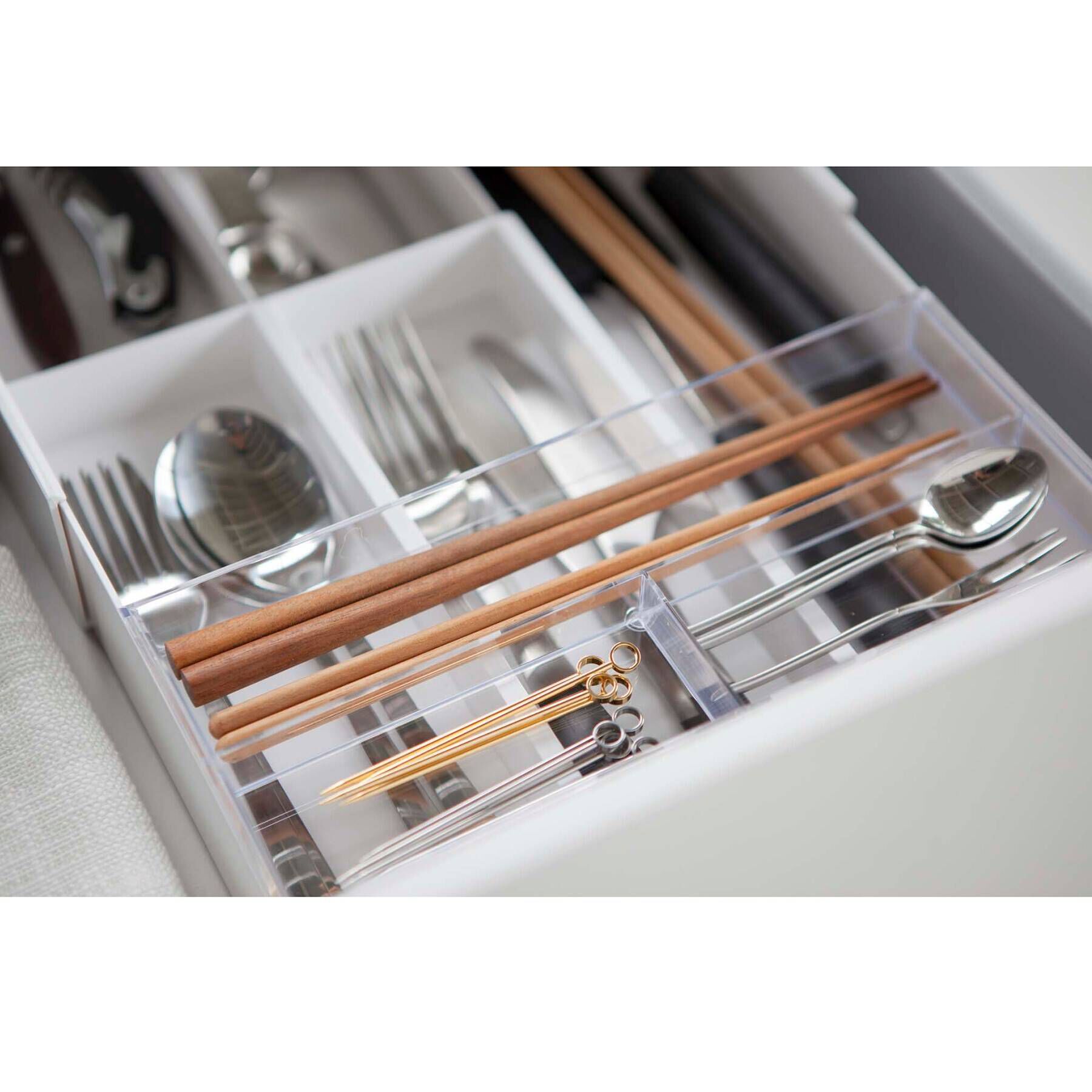 212 KITCHEN STORE「伸縮＆スライドカトラリートレー WH 山崎実業 ＜tower タワー＞」|食器・キッチングッズ|ホワイト(879)