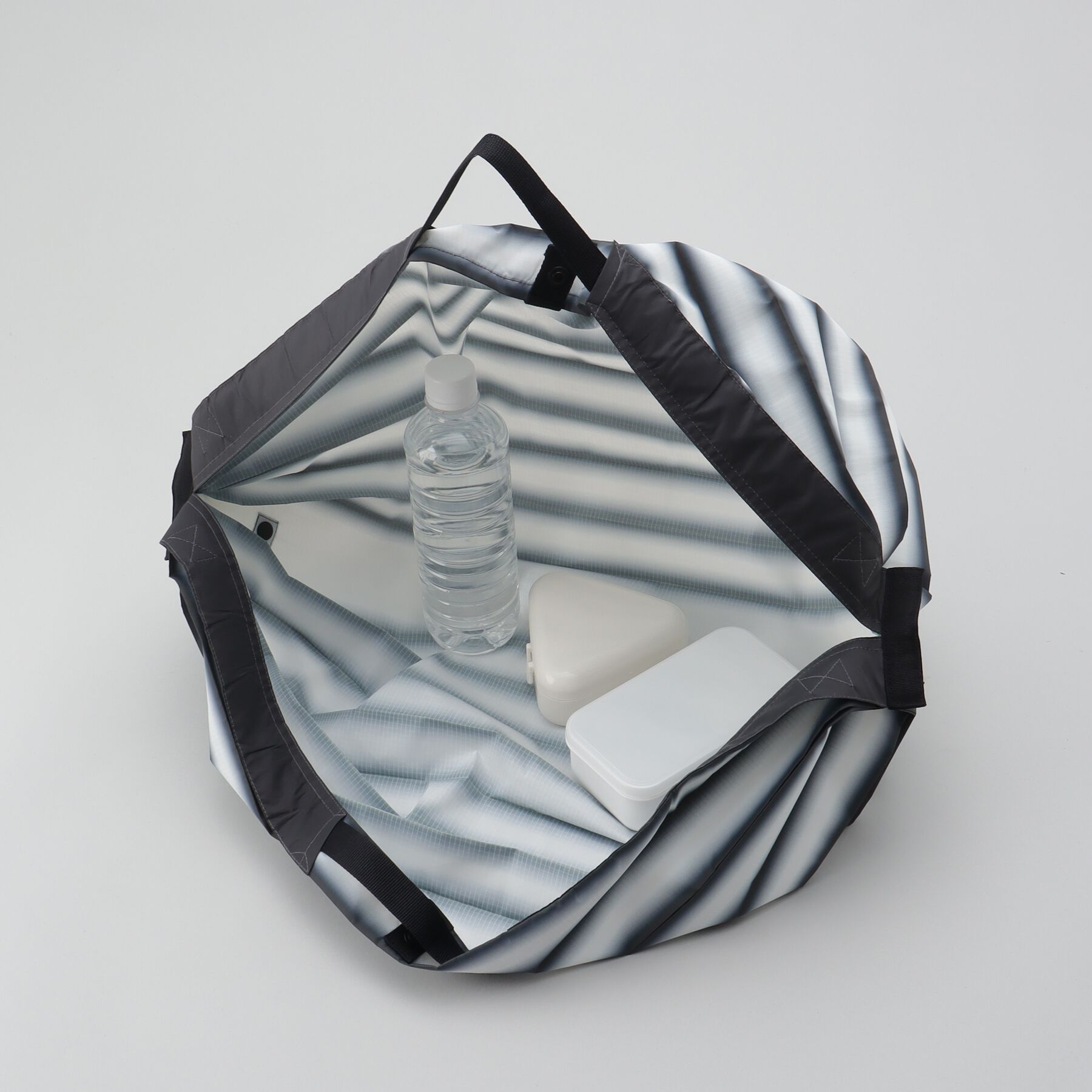 212 KITCHEN STORE「コンパクトバッグＭ・強調 ブラック ＜Shupatto シュパット＞」|その他|