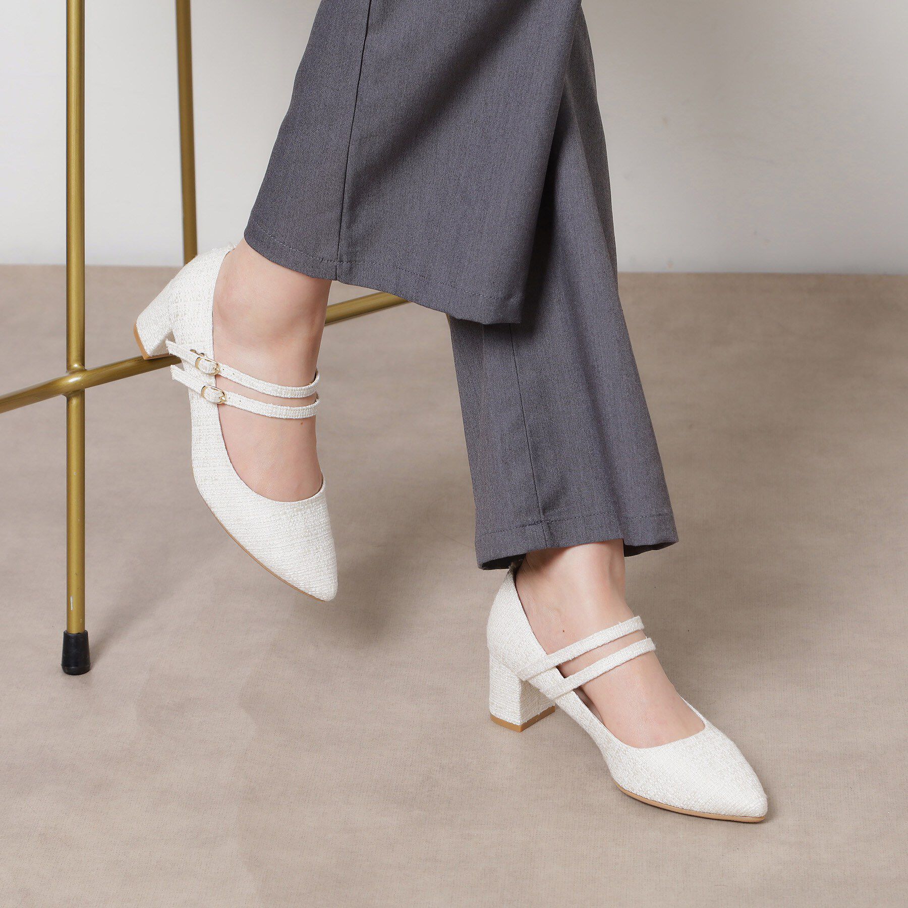 ESPERANZA「Wストラップパンプス」|パンプス|アイボリー(304)