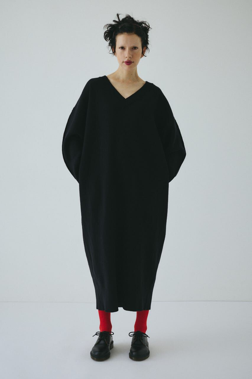 HeRIN.CYE「V neck knit one piece」|ワンピース|BLK