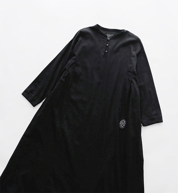 オオカミとフクロウ「オオカミと静かな夜の余白と&ldquo;ワンピース&rdquo;」|ワンピース|