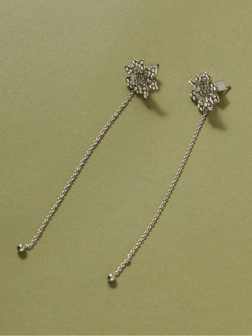 SNIDEL「【FLOWER COLLECTION】マーガレットピアス」|ピアス|