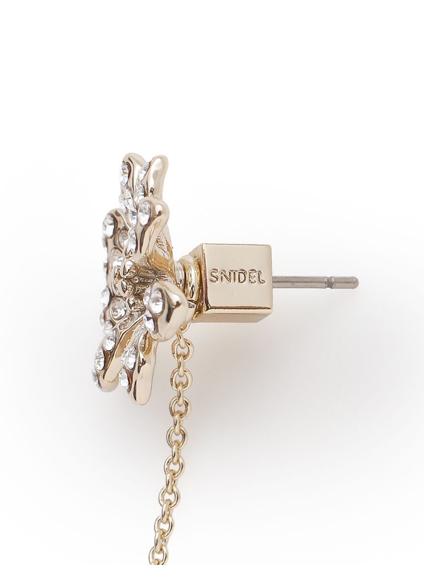 SNIDEL「【FLOWER COLLECTION】マーガレットピアス」|ピアス|