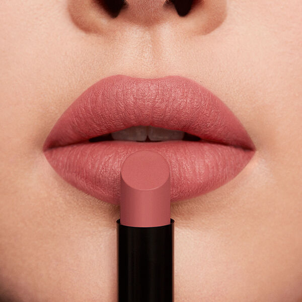 レブロン「レブロン カラーステイ スウェード インク リップスティック 005 ホット ガール (2.55g)」|リップメイク|